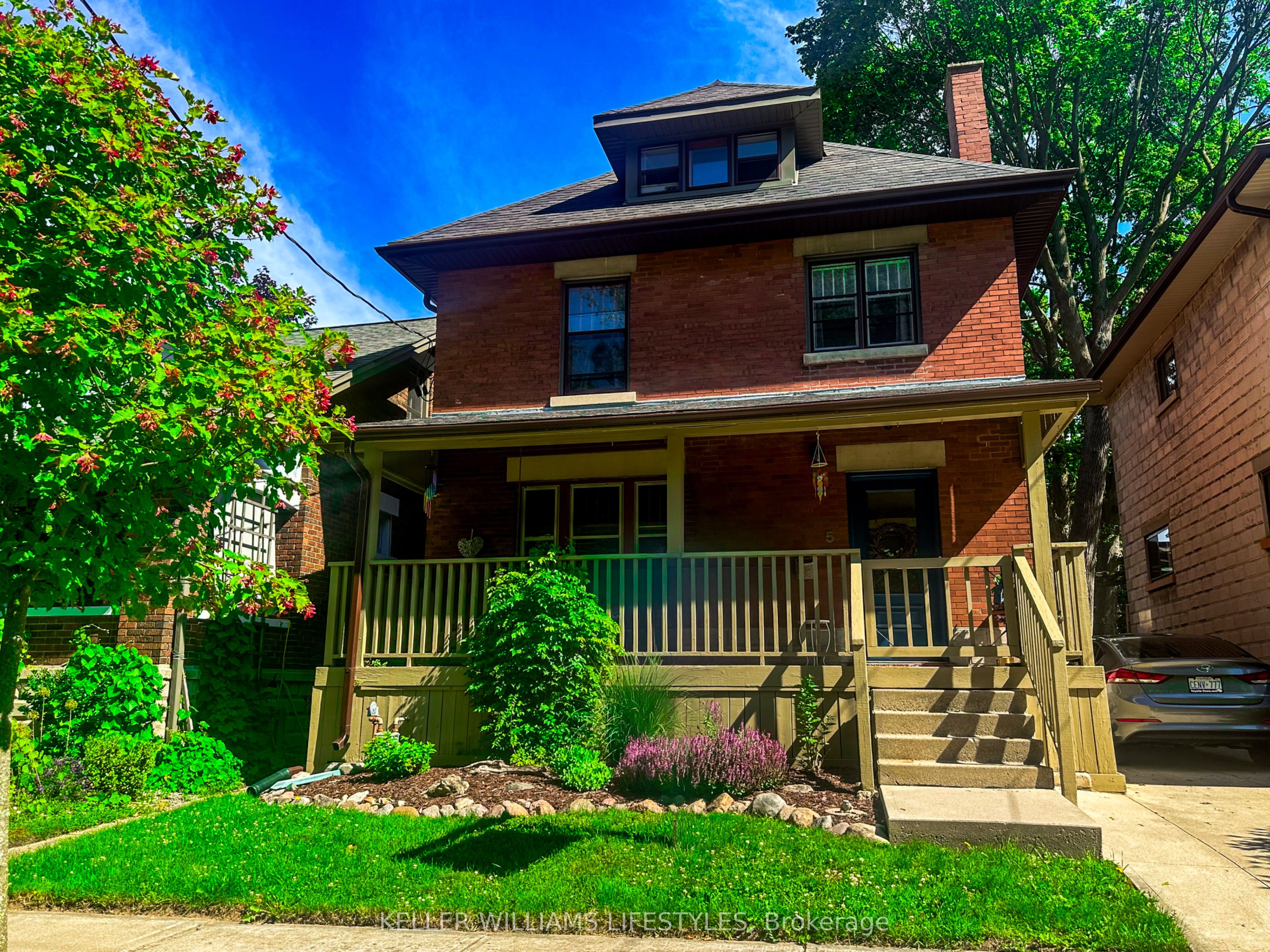 5 Cove Road, London South, On N6j 1h7