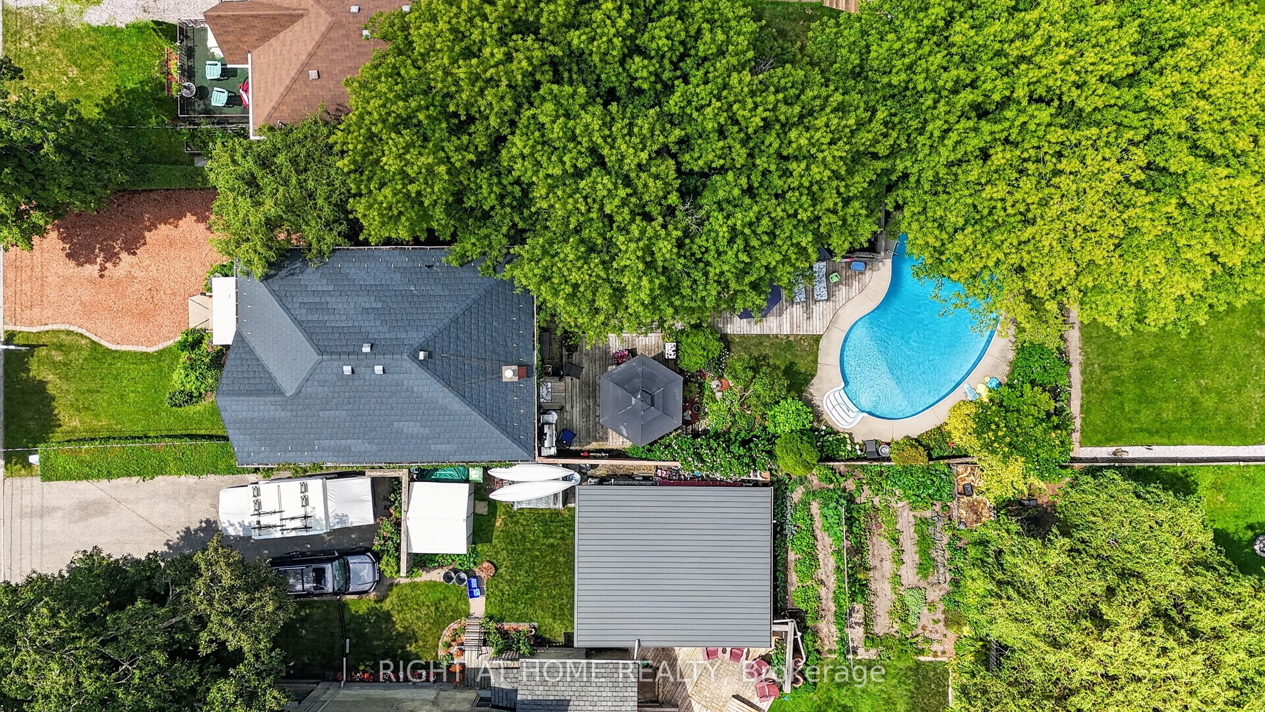 327 Wellington Street, St. Thomas, On N5r 2t2