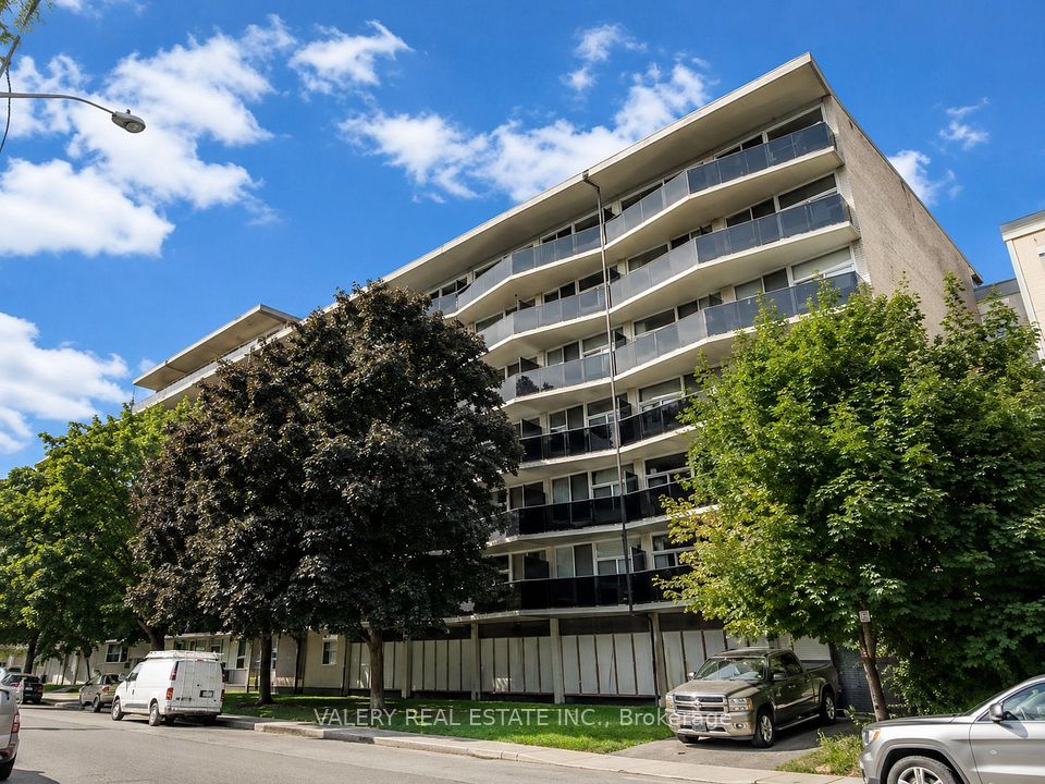 324 Cambridge Street 121, West Centre Town, On K1r 7b5