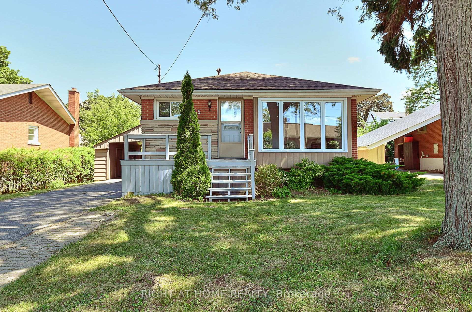 245 West 33rd Street, Hamilton, On L9c 5j7