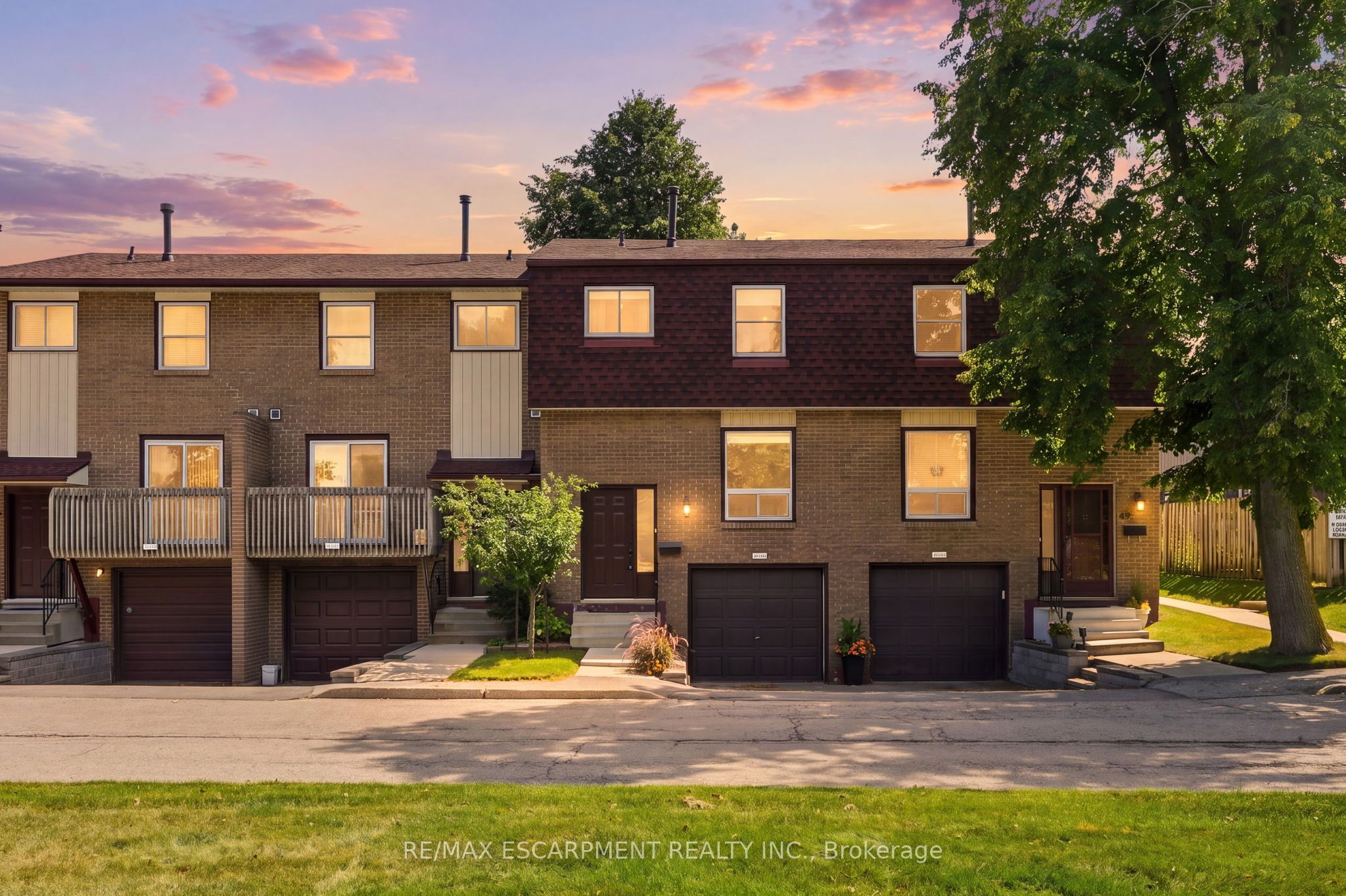 1115 Paramount Drive 50, Hamilton, On L8j 1p6