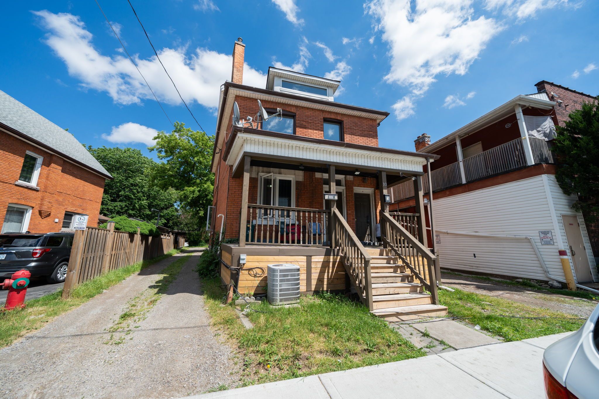 10 Fairleigh Avenue N, Hamilton, On L8l 6h2