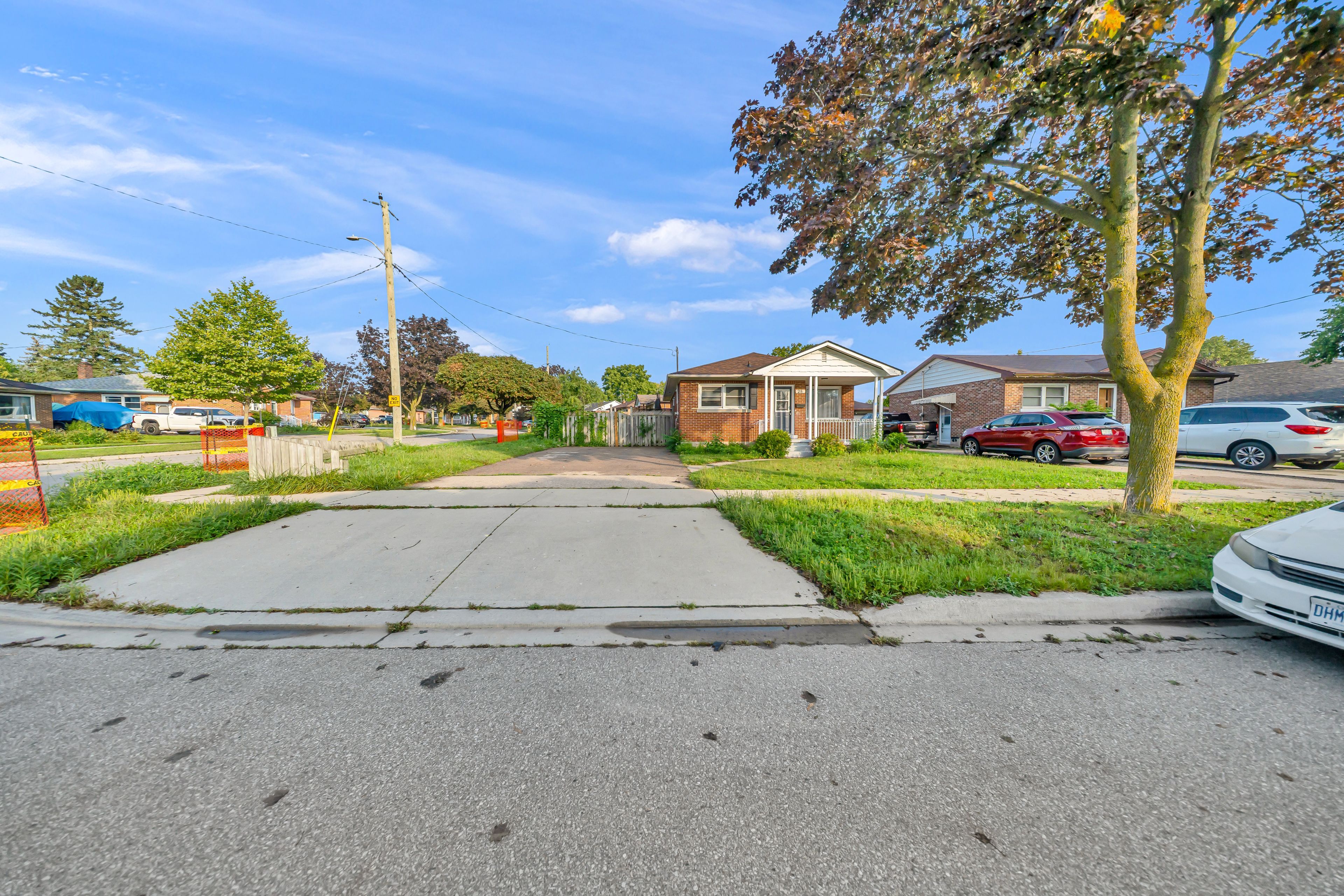 28 Donley Street, Kitchener, On N2m 3p1