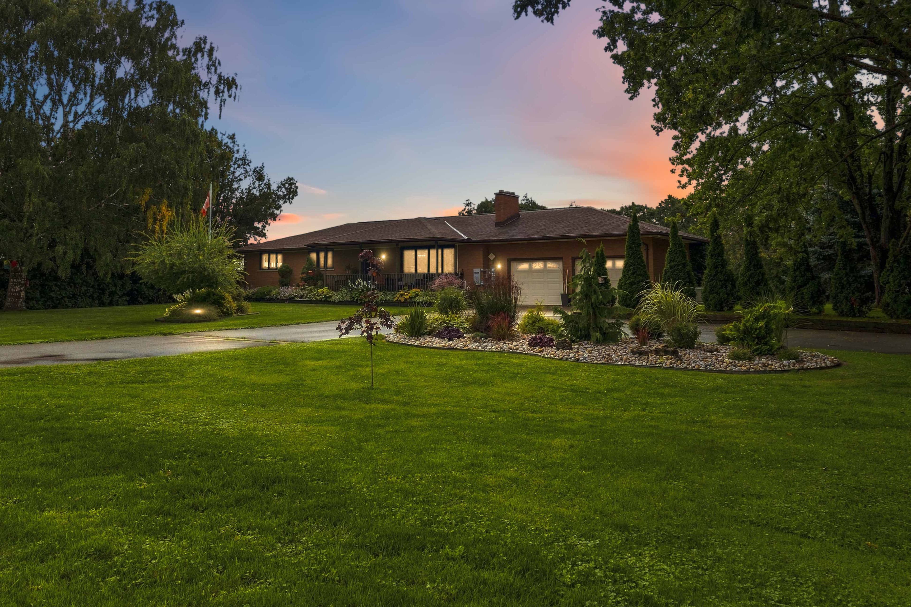 15195 Nine Mile Road, Middlesex Centre, On N0m 2a0