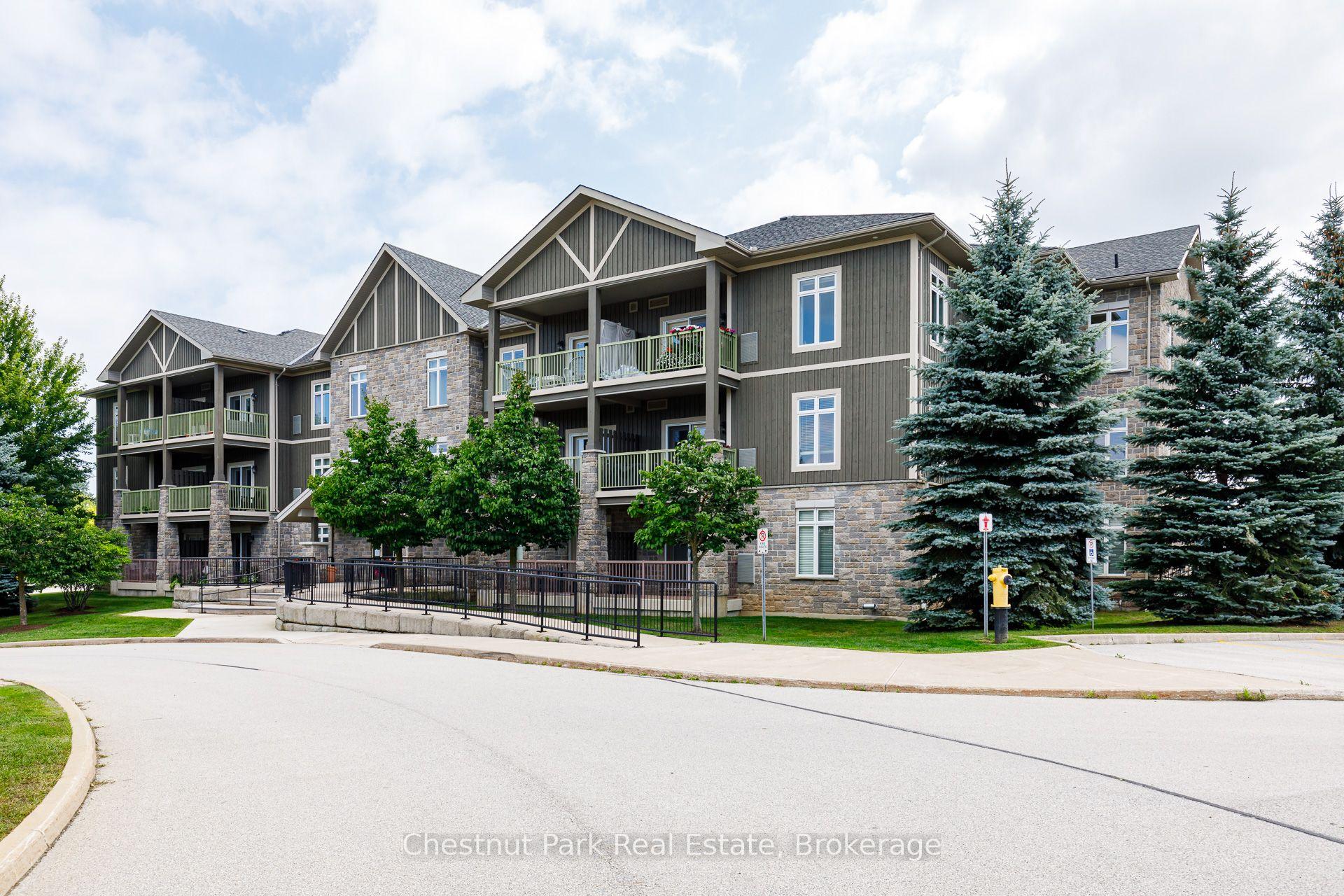 27 Beaver Street 208, Blue Mountains, On N0h 2p0