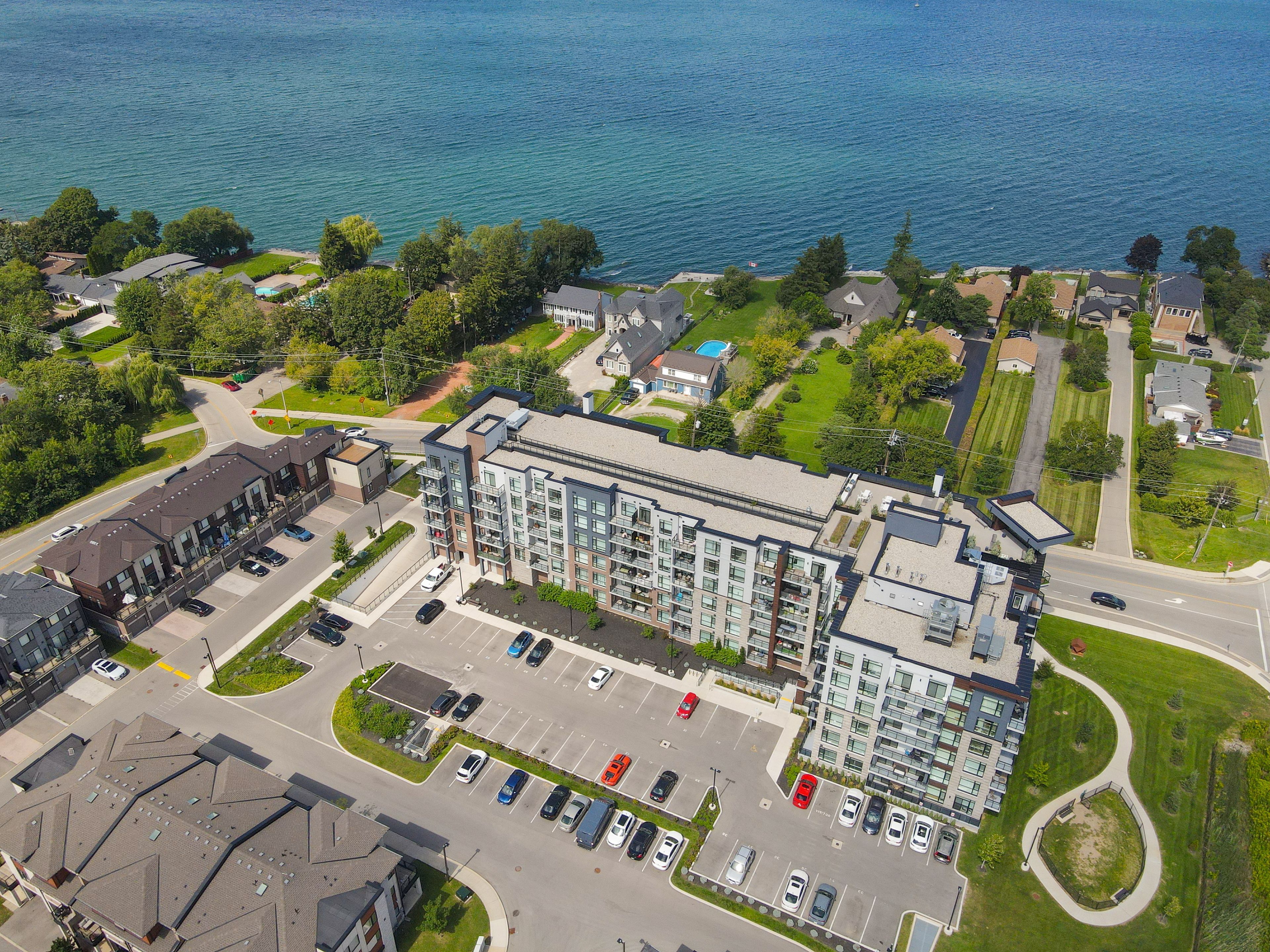 600 North Service Road 403, Hamilton, On L8e 5a7