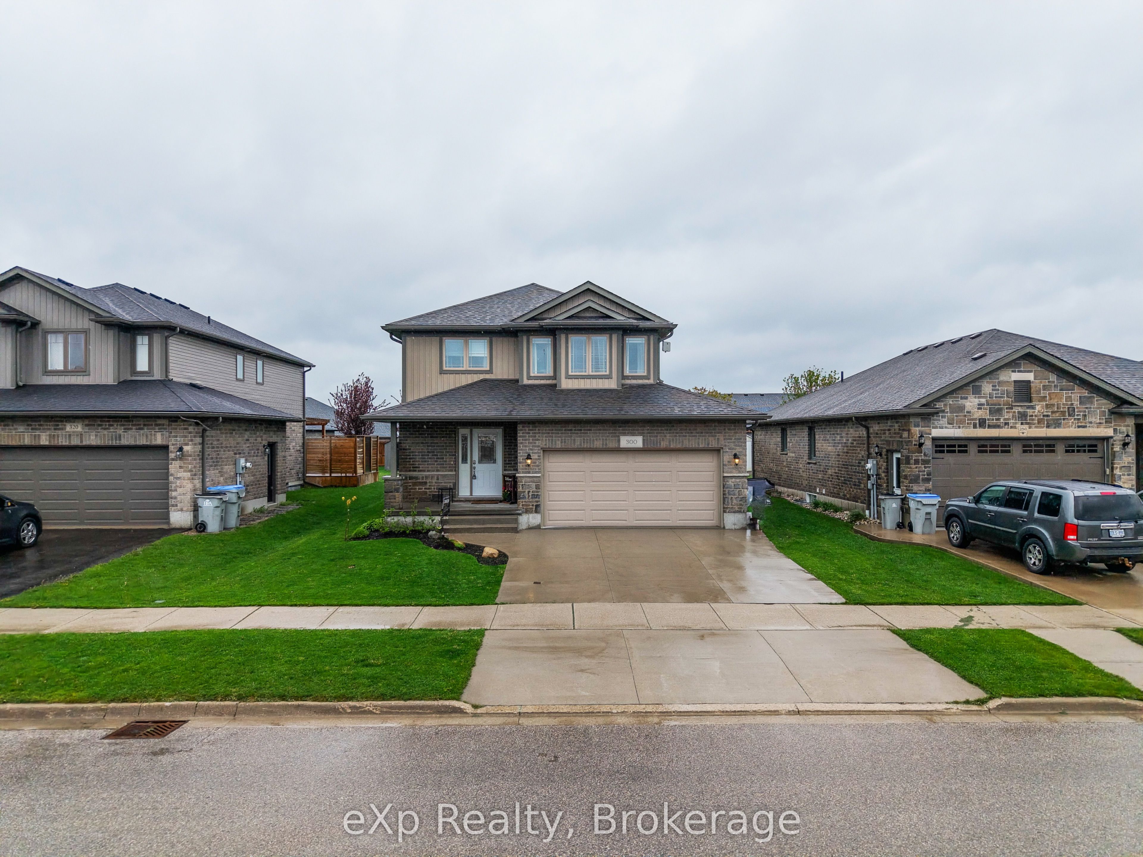 300 Hutton Street E, North Perth, On N4w 0c1