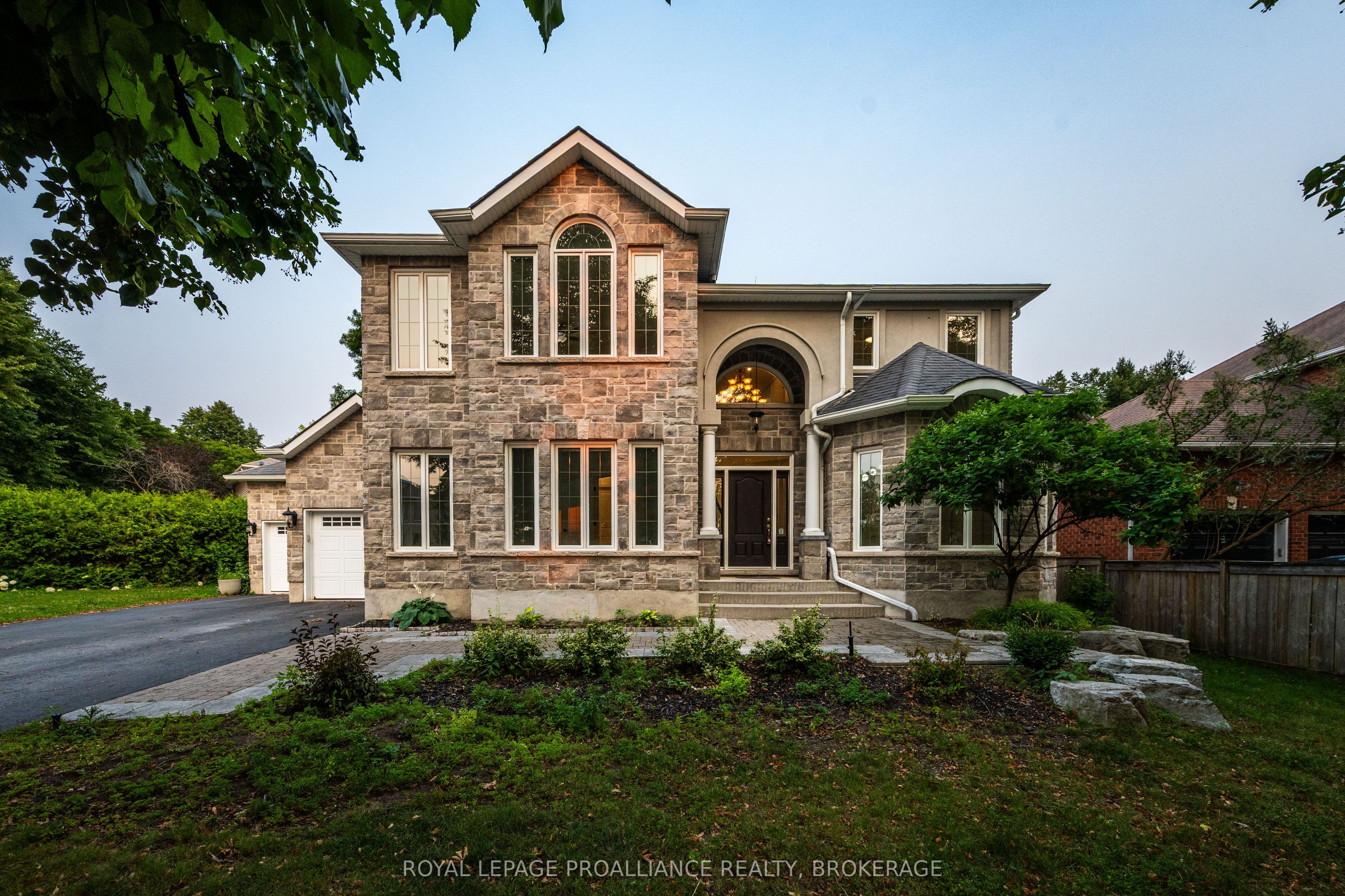 81 Kenwoods Circle, Kingston, On K7k 6y2