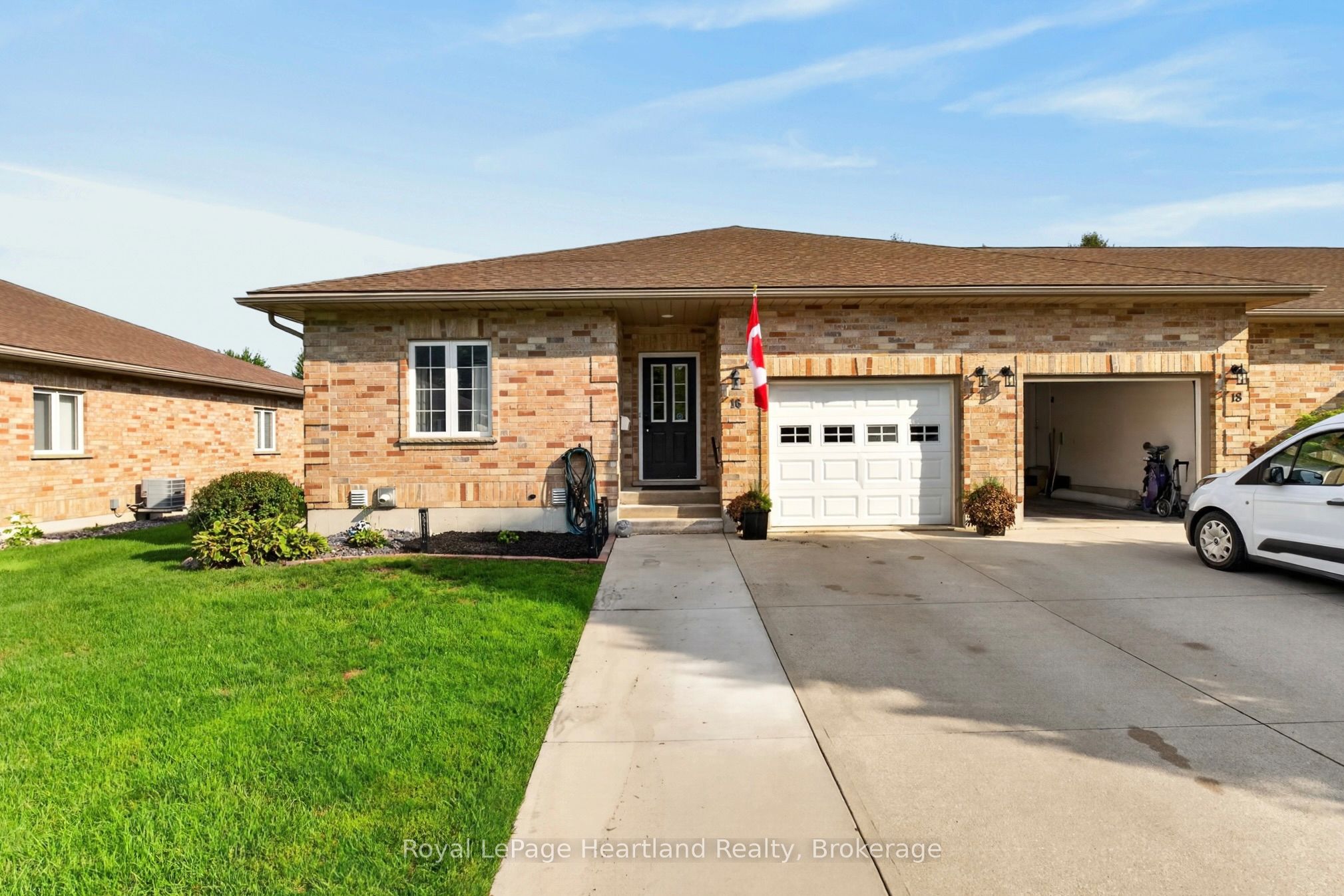 16 Somerset Street, South Huron, On N0m 1s2