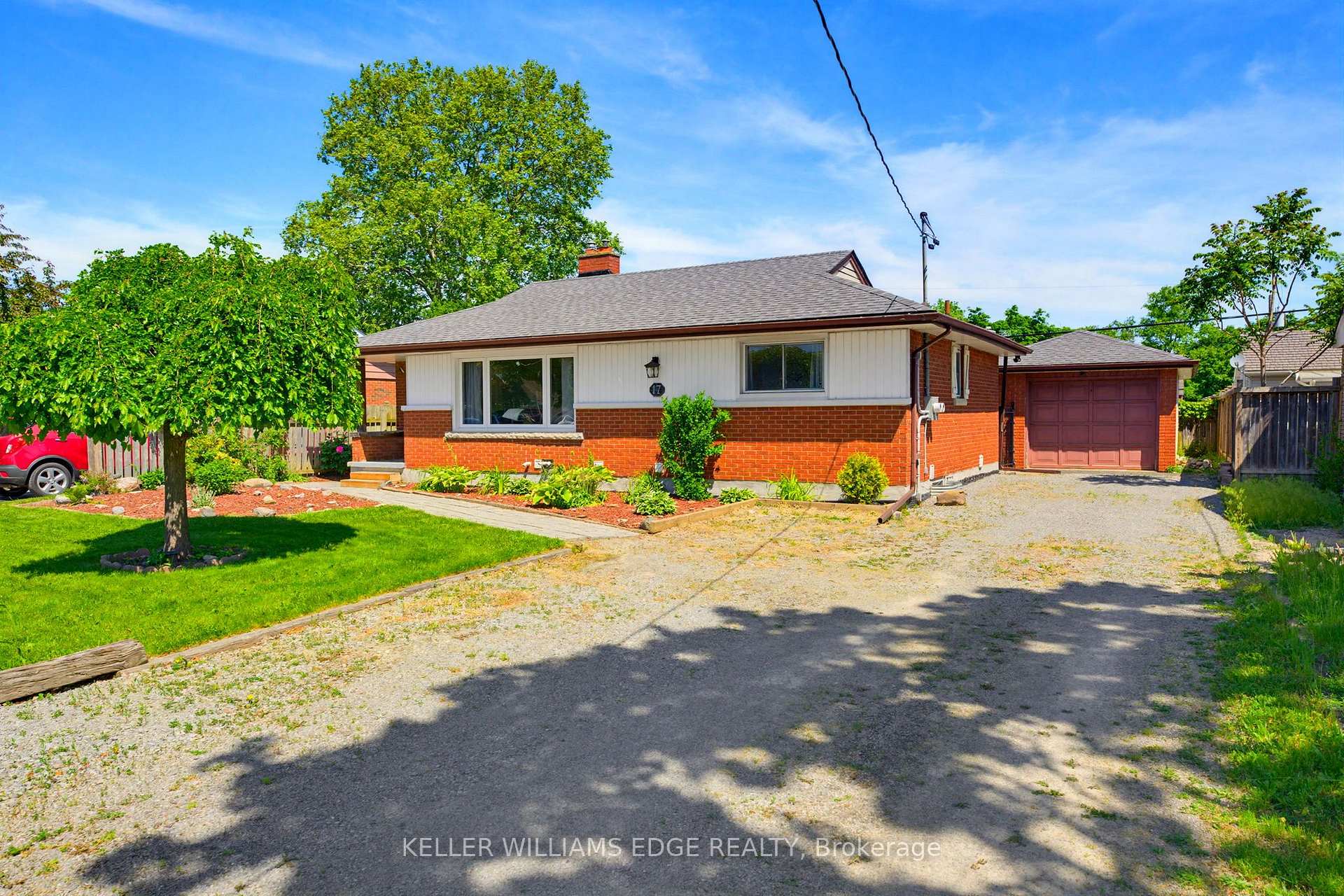 17 Broadmore Avenue, St. Catharines, On L2m 6a4