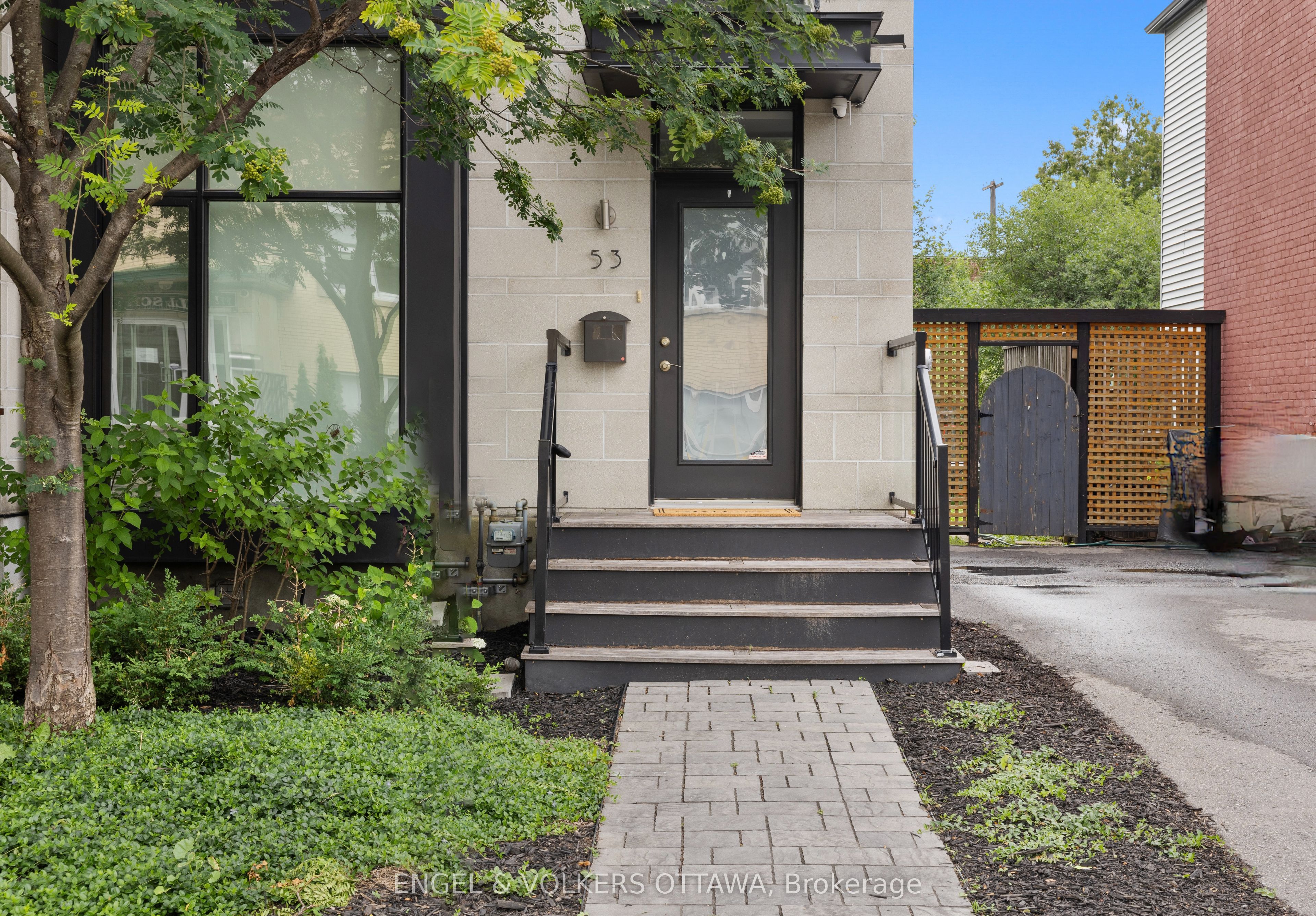 53 Vaughan Street, New Edinburgh - Lindenlea, On K1m 1w9