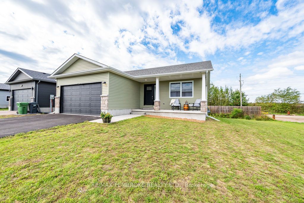 20 Terrance Drive, Petawawa, On K8h 0g3