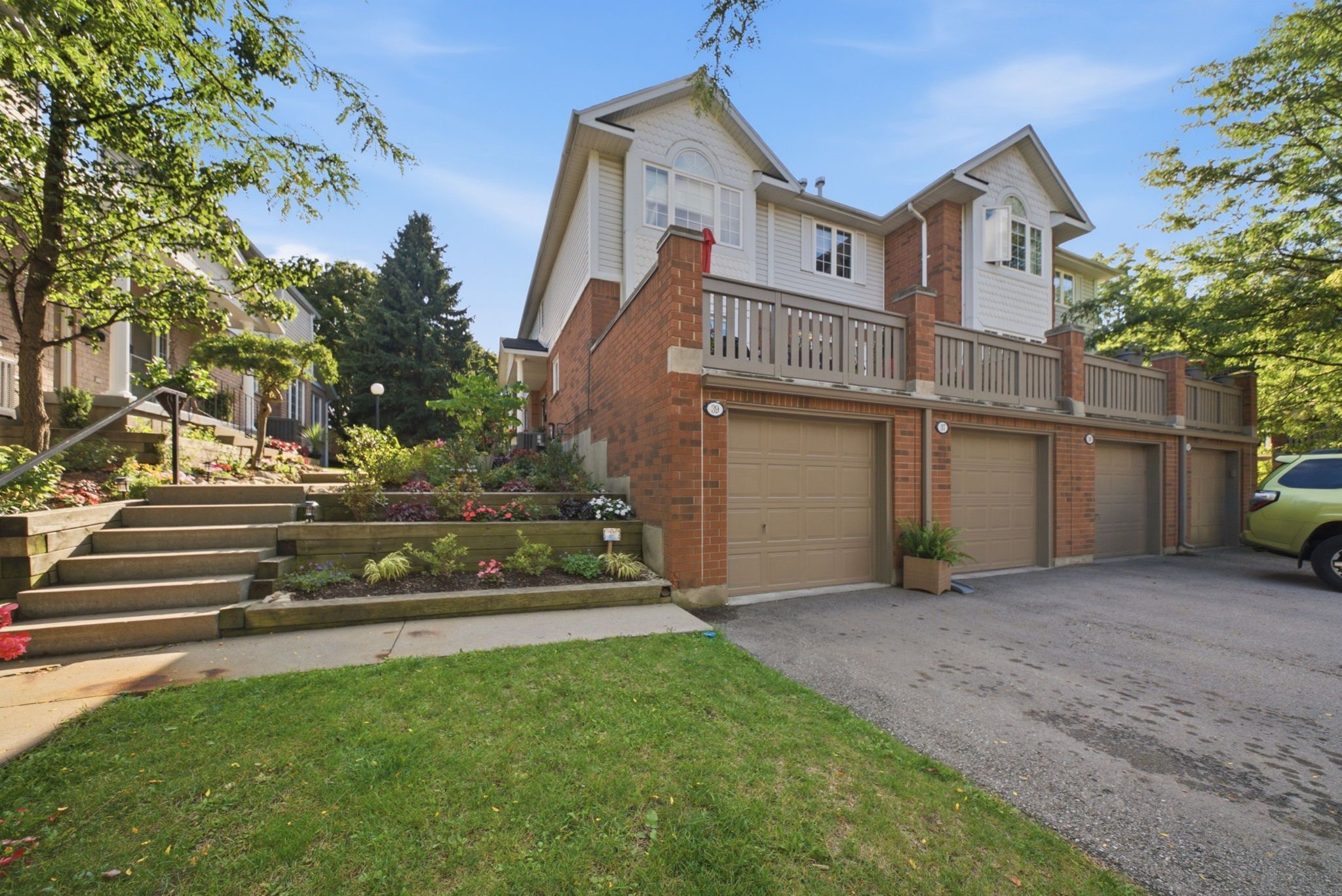 941 Gordon Street 37, Guelph, On N1g 4r9