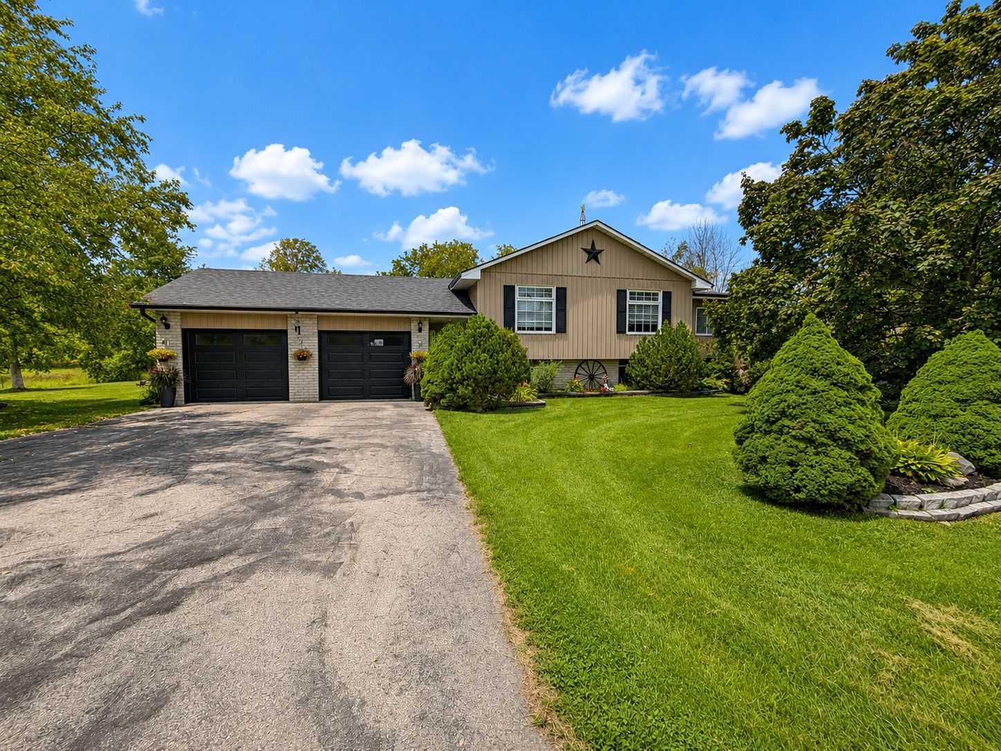 661 Flying Club Road, Quinte West, On K0k 3e0