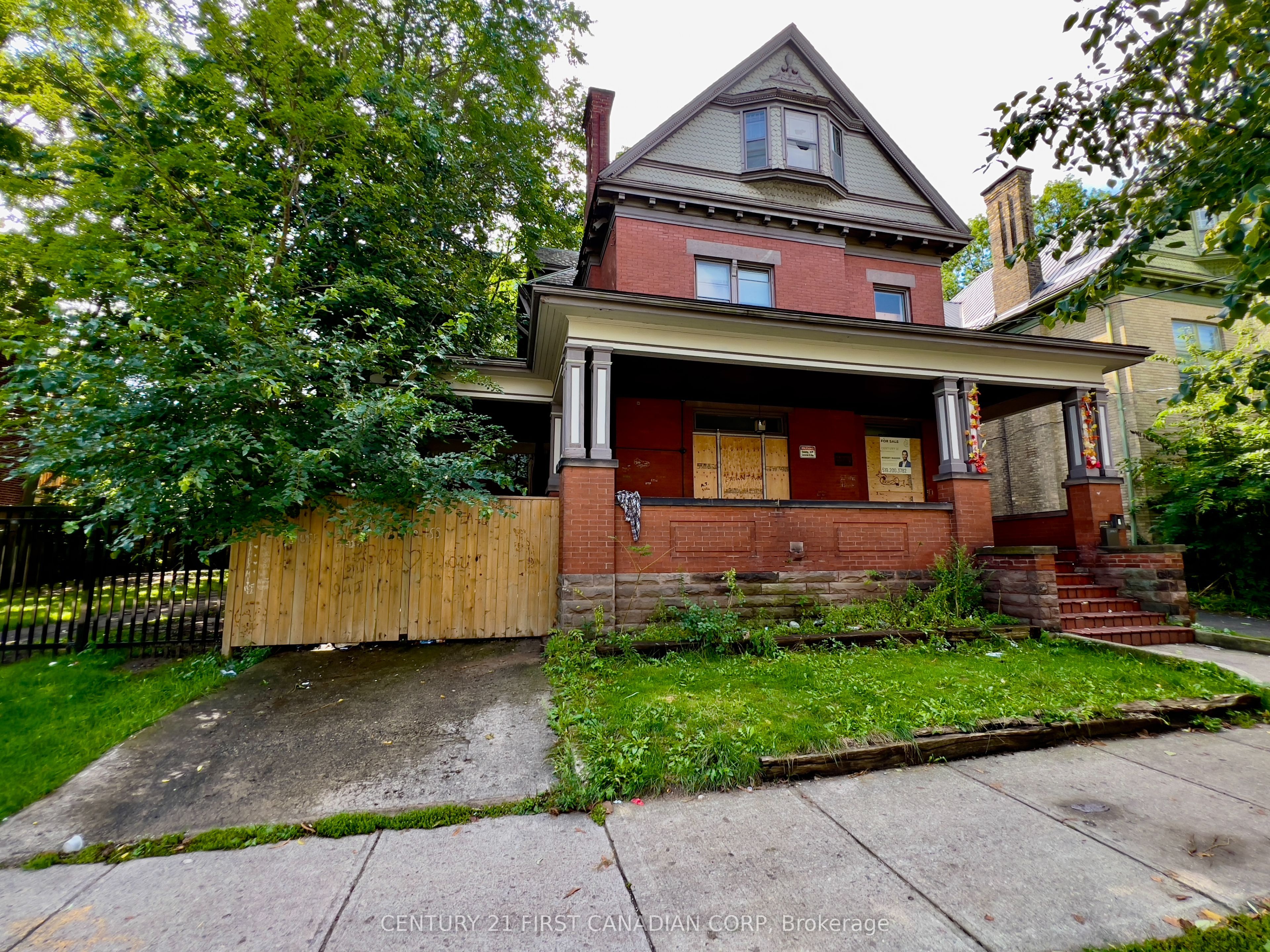575 Queens Avenue, London East, On N6b 1y9