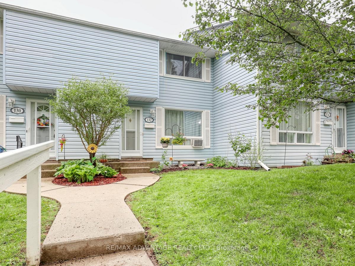 132 Monmore Road, London North, On N6g 3a6