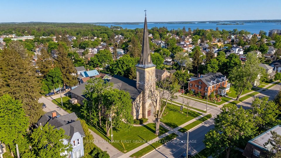 175 Stone Street S, Gananoque, On K7g 2a2