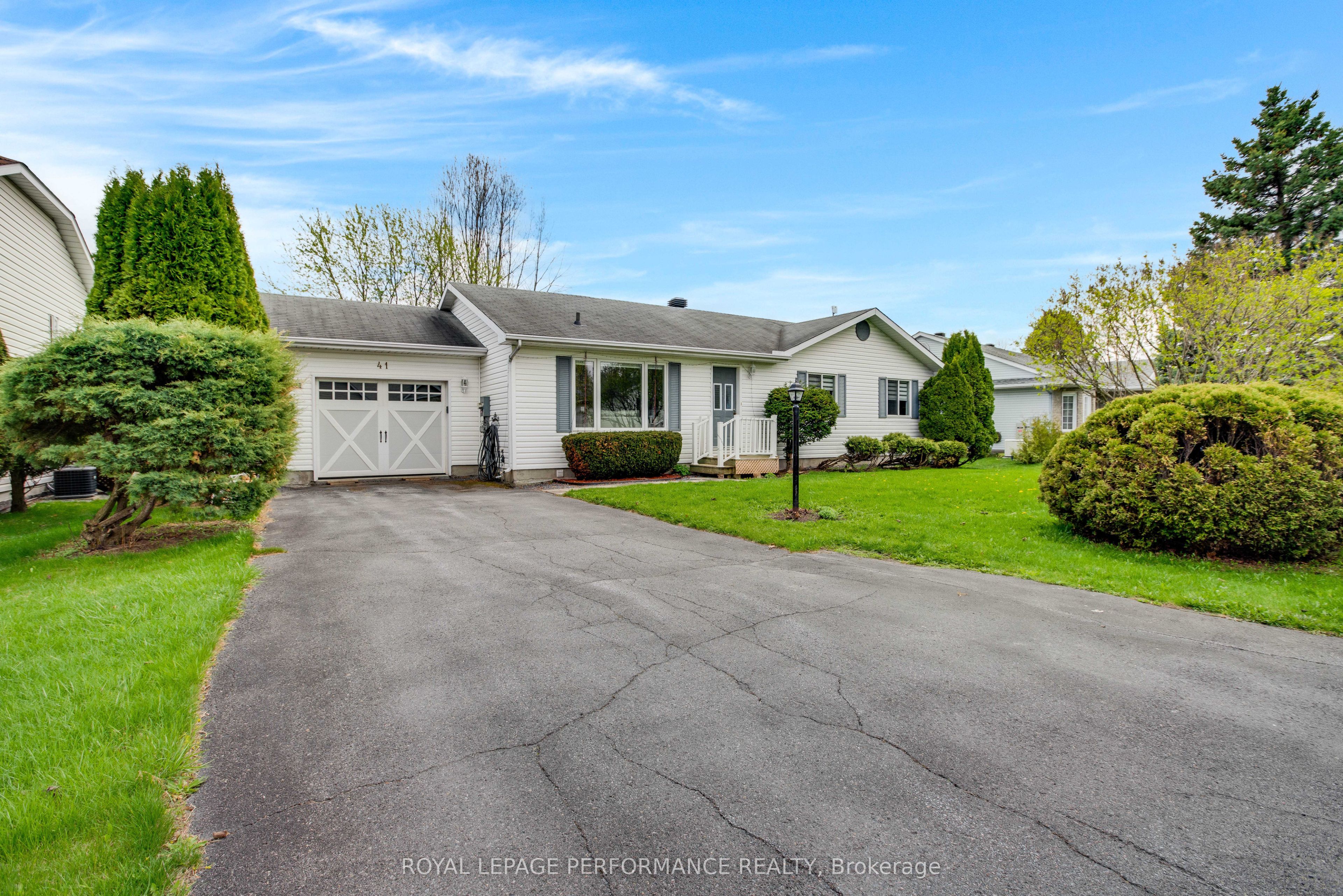 6277 Macrae Court, South Glengarry, On K0c 1e0