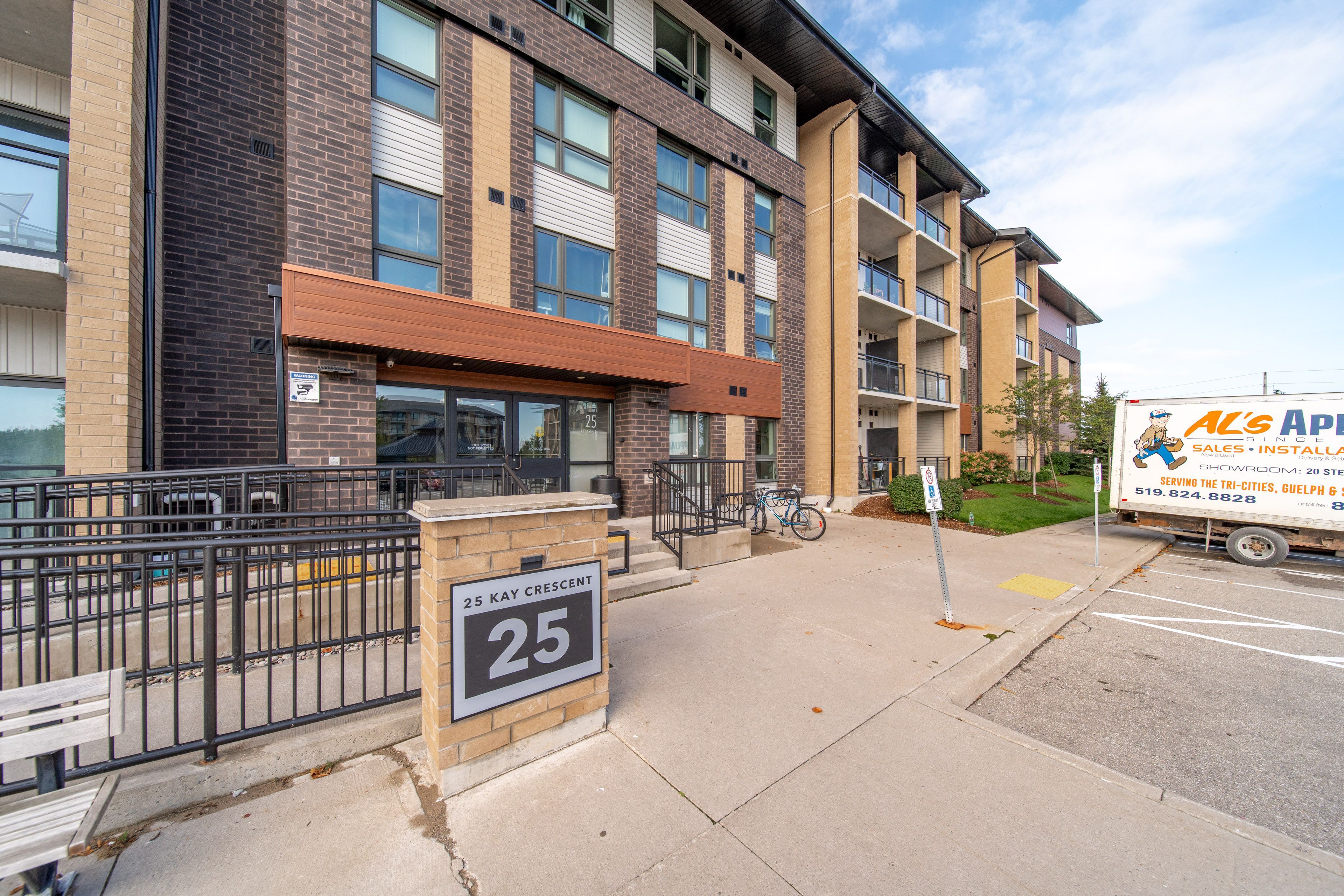 25 Kay Crescent 302, Guelph, On N1l 0p2