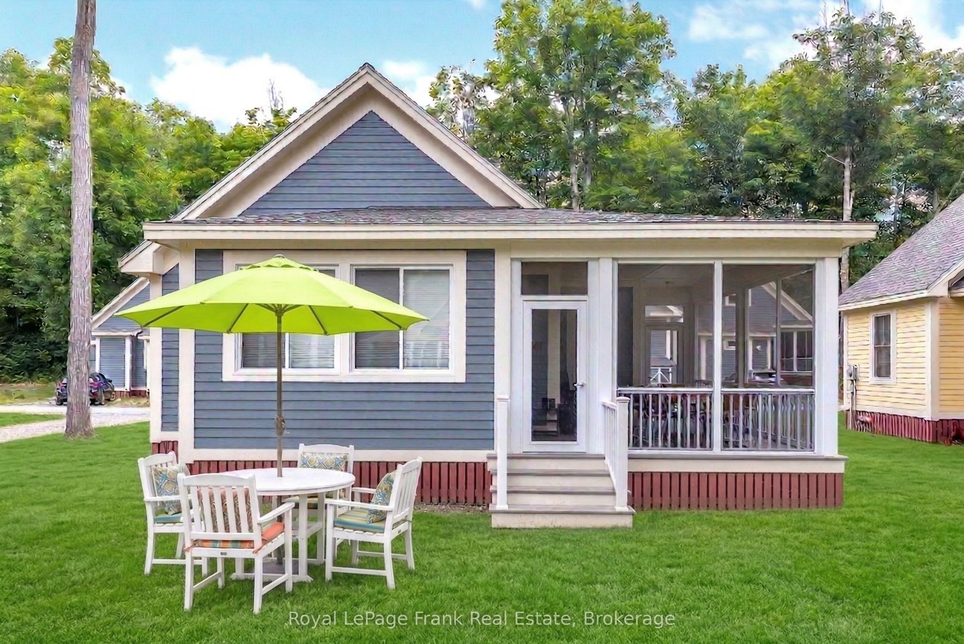 11 Hollow Lane 219, Prince Edward County, On K0k 1p0