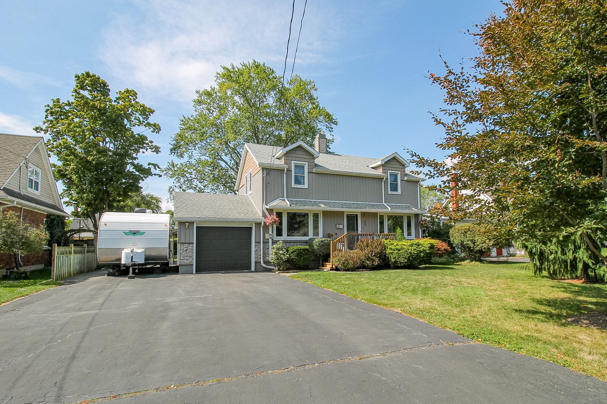 43 Gram Avenue, Welland, On L3c 1h5