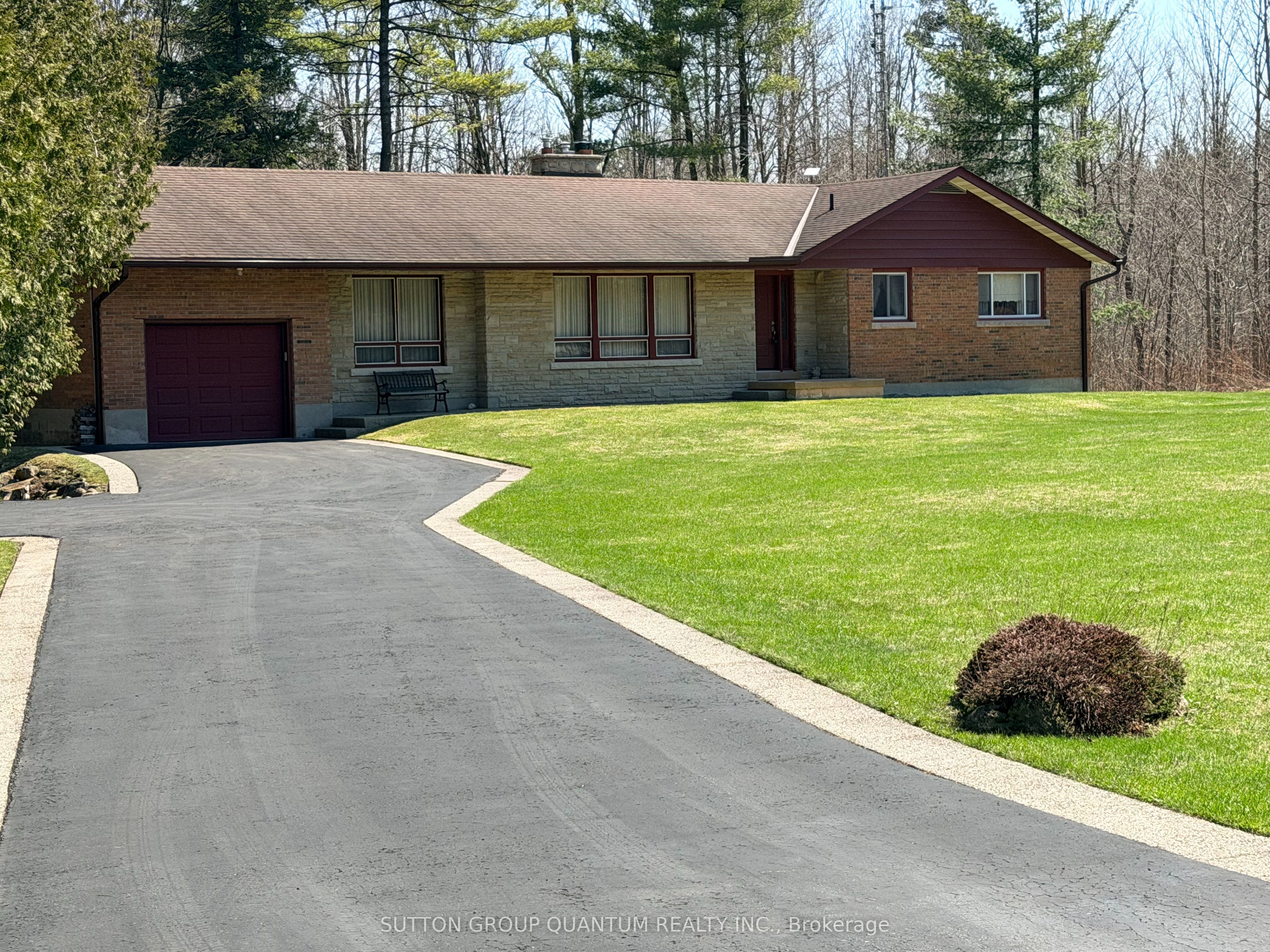 506 11th Concession Road E, Hamilton, On L8b 1j1