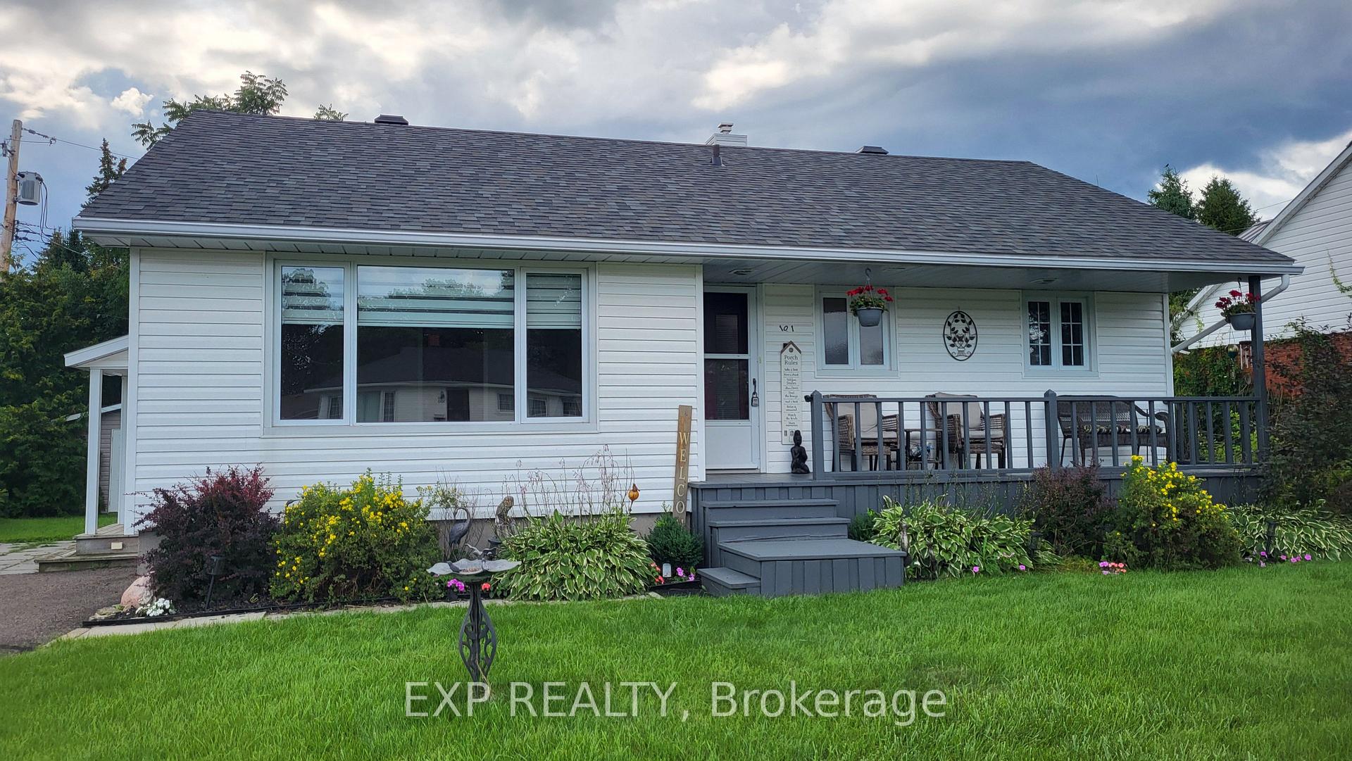 101 Grant Boulevard, Renfrew, On K7v 2p3