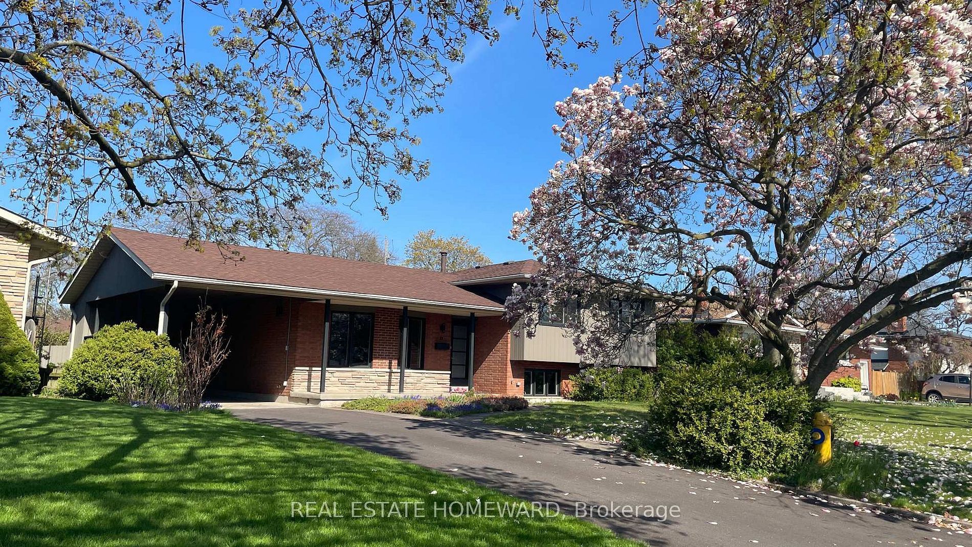 33 Strathcona Drive, St. Catharines, On L2m 2a8