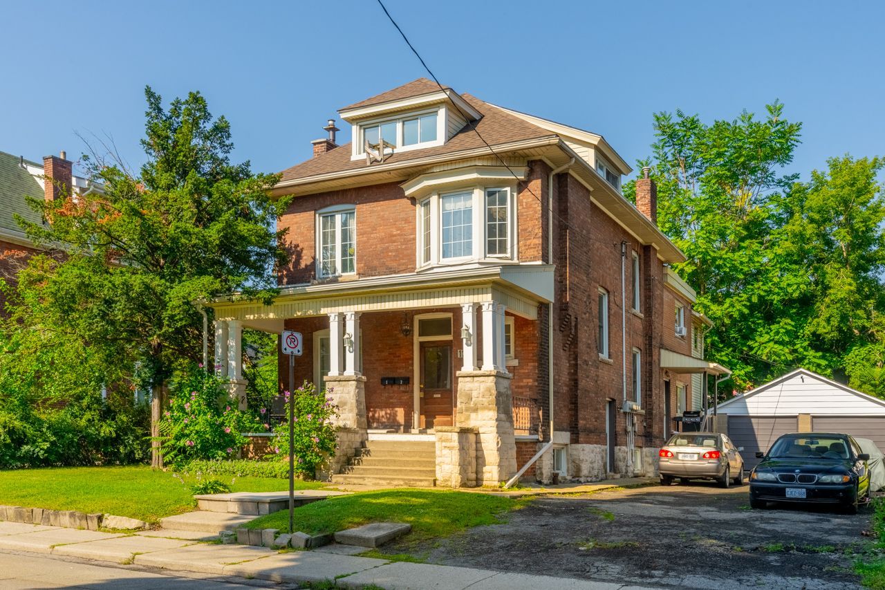 124 Gladstone Avenue, Hamilton, On L8m 2h9