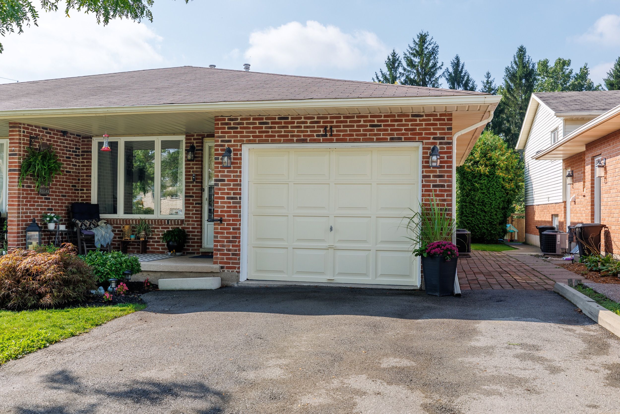 11 Woodland Drive, Welland, On L3c 7c9