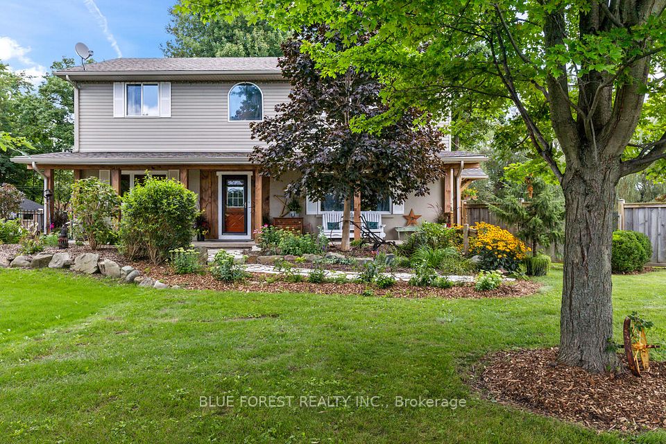 21948 Adelaide Street N, Middlesex Centre, On N0m 1c0