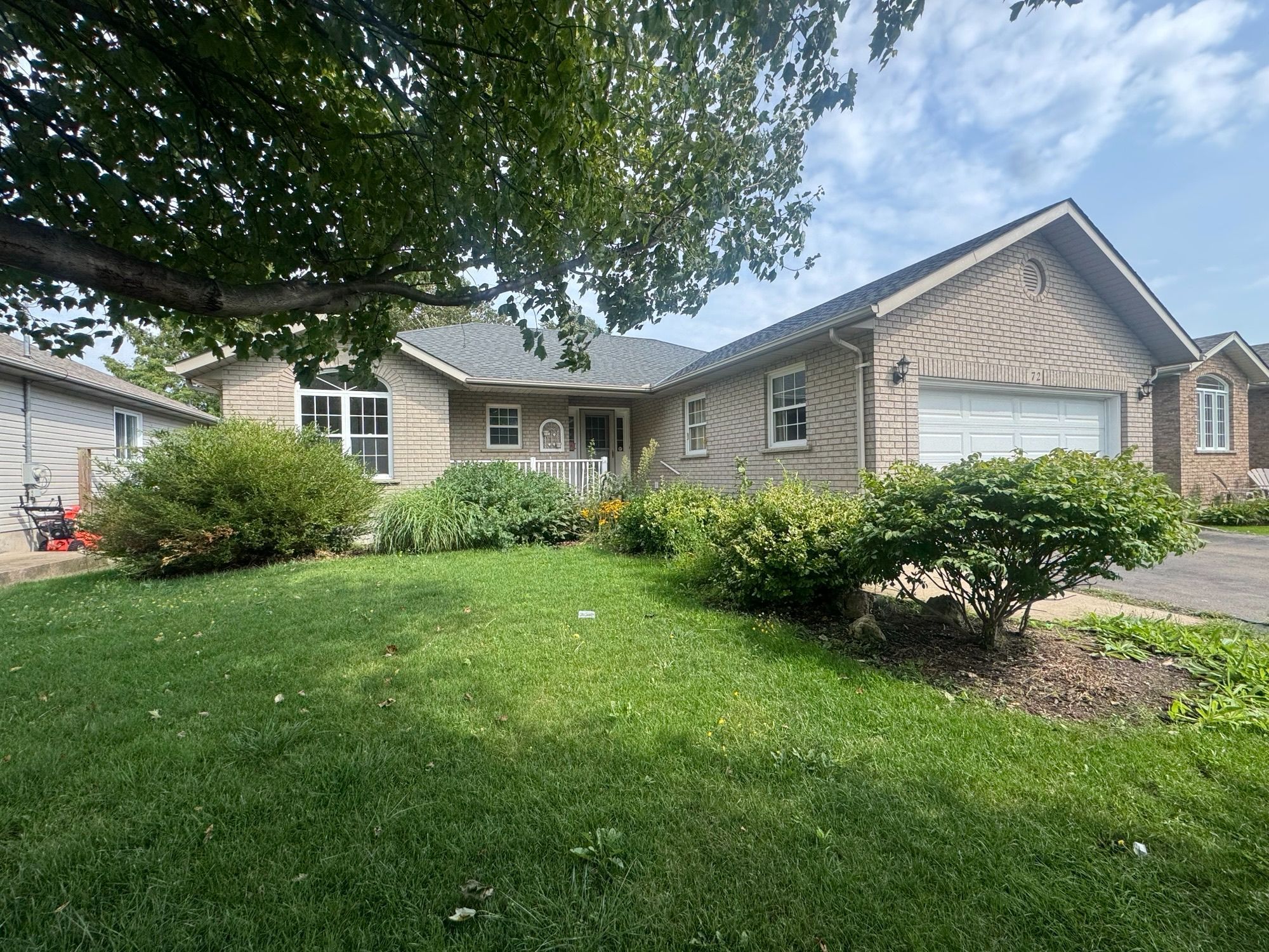 72 Ridge Road S, Fort Erie, On L0s 1b0