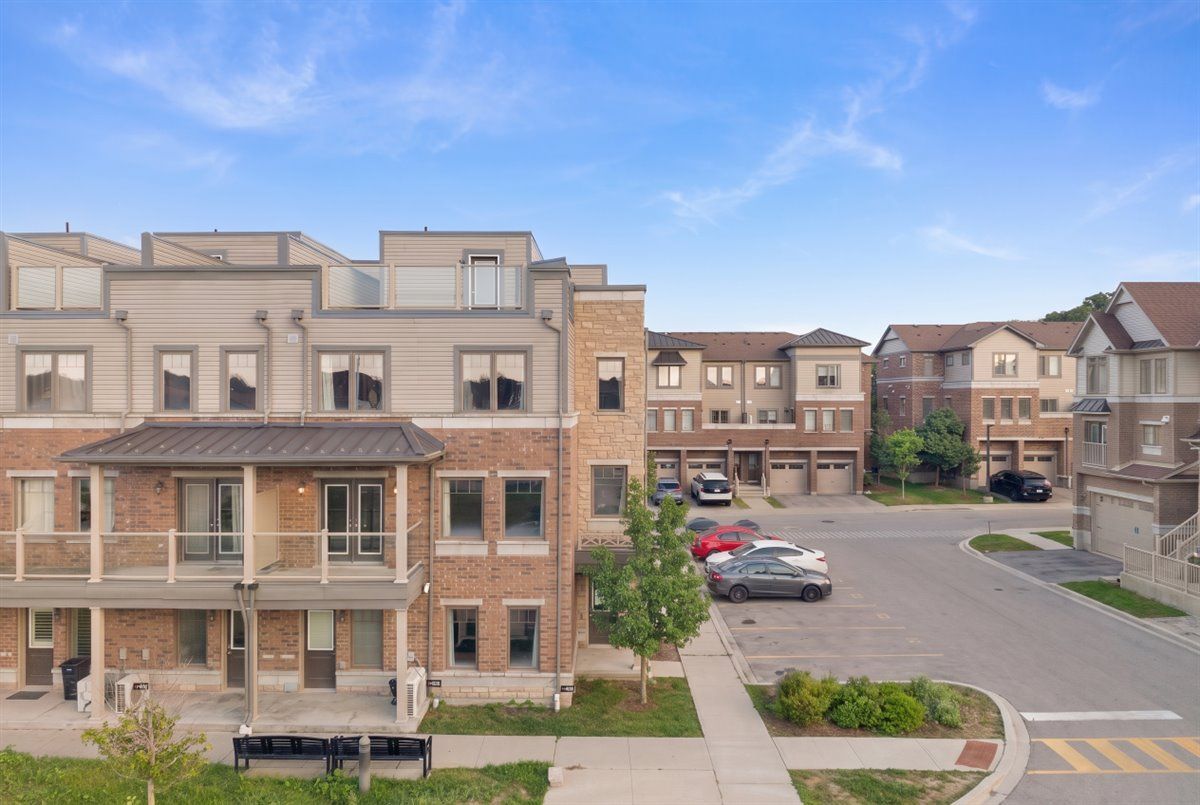 70 Willowrun Drive E8, Kitchener, On N2a 0j3