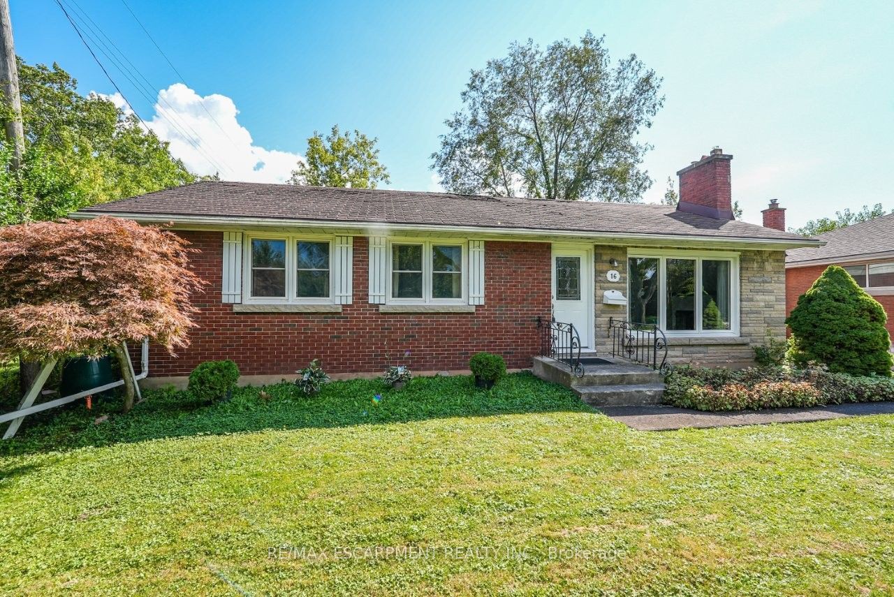 16 Byrne Boulevard, St. Catharines, On L2t 2h7
