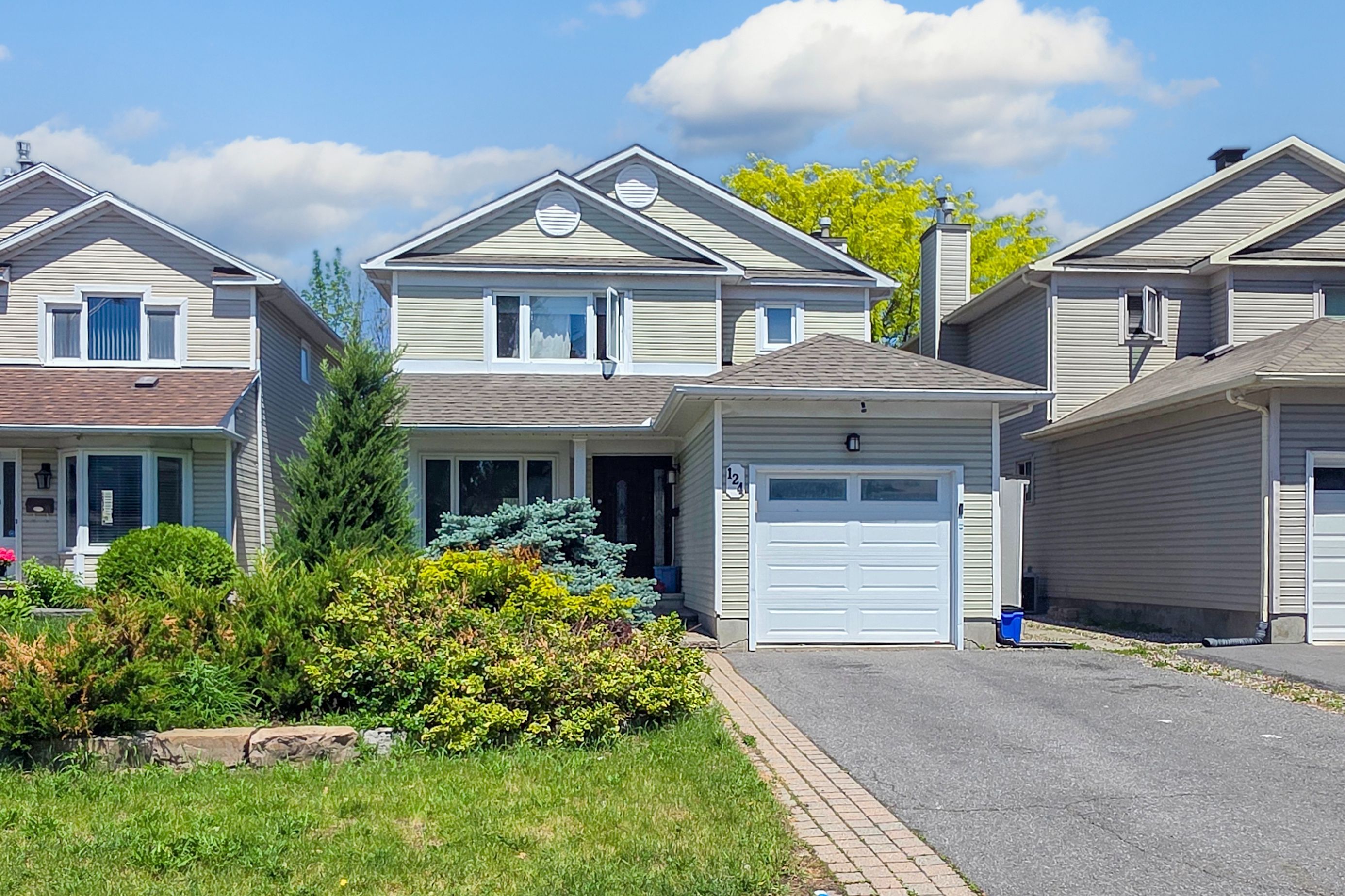 124 Kennevale Drive, Barrhaven, On K2j 3x7
