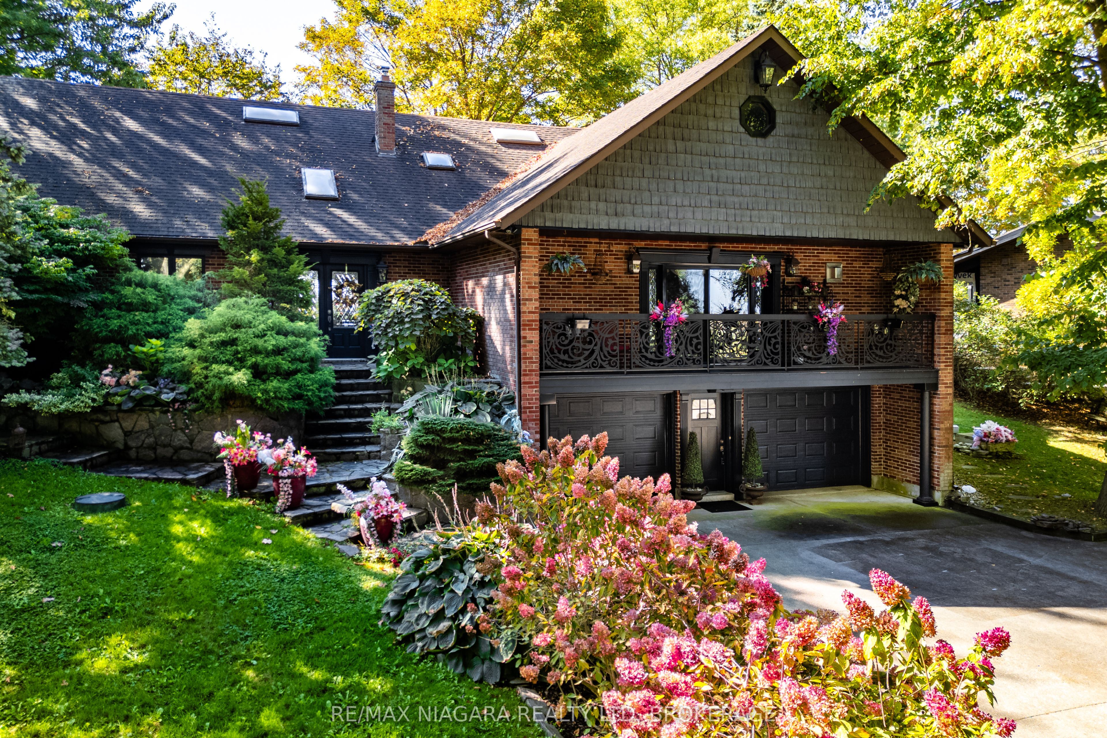 735 Lakeshore Road E, Port Colborne, On L3k 5v3