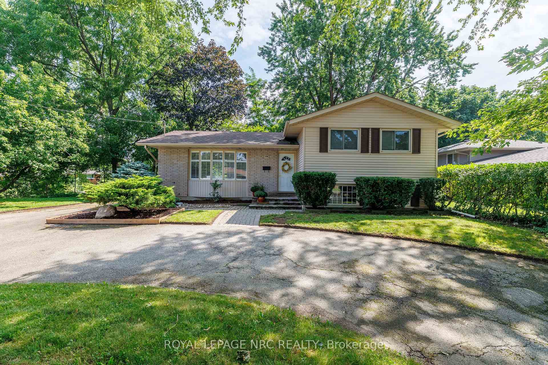 206 Parnell Road, St. Catharines, On L2m 1v6