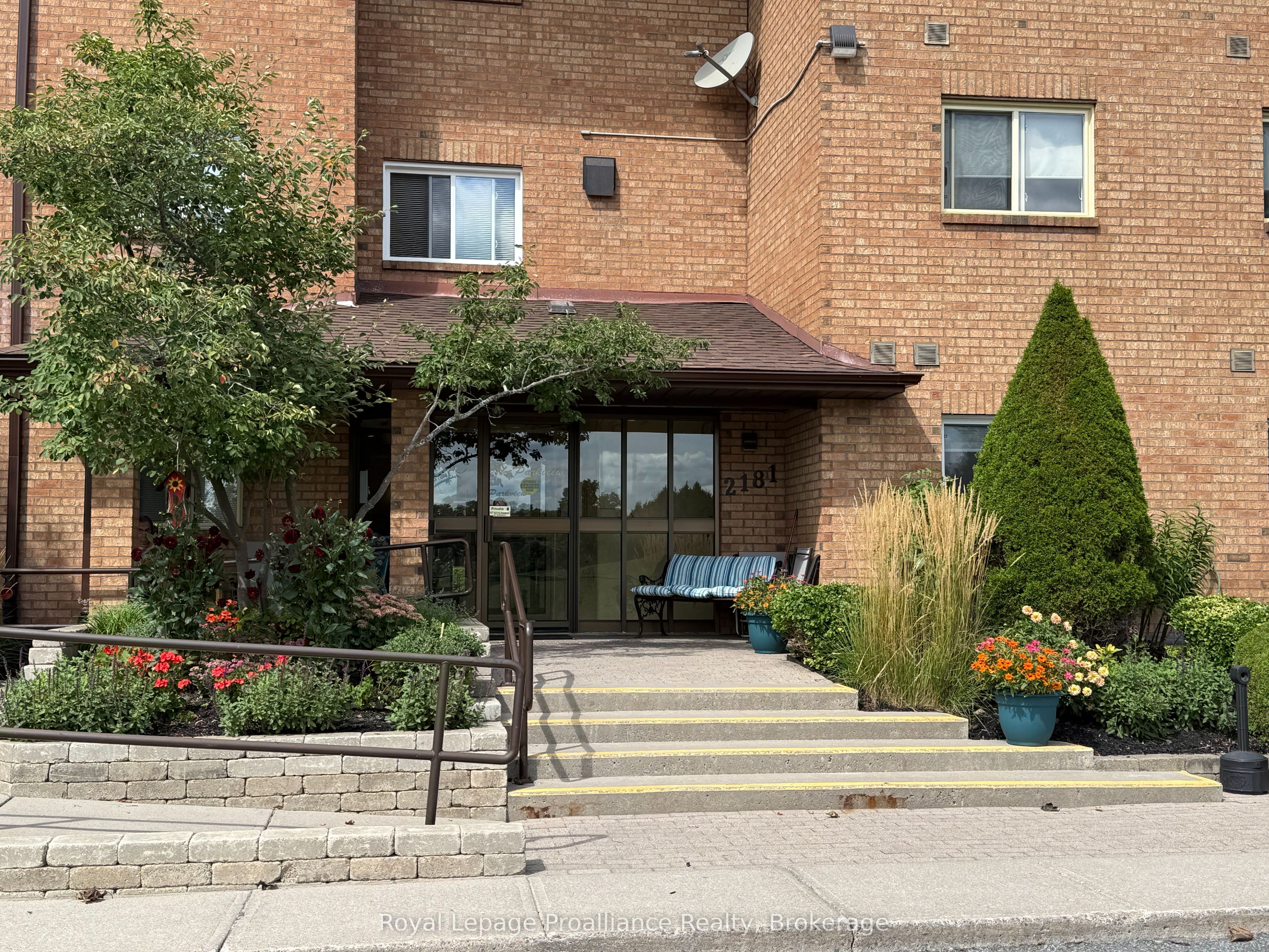2181 Walker Avenue 102, Peterborough, On K9l 1t6