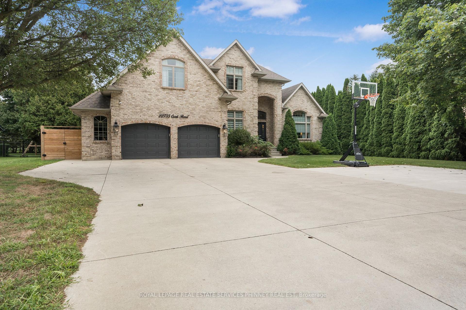 22735 Creek Road, Chatham-Kent, On N7m 5j3