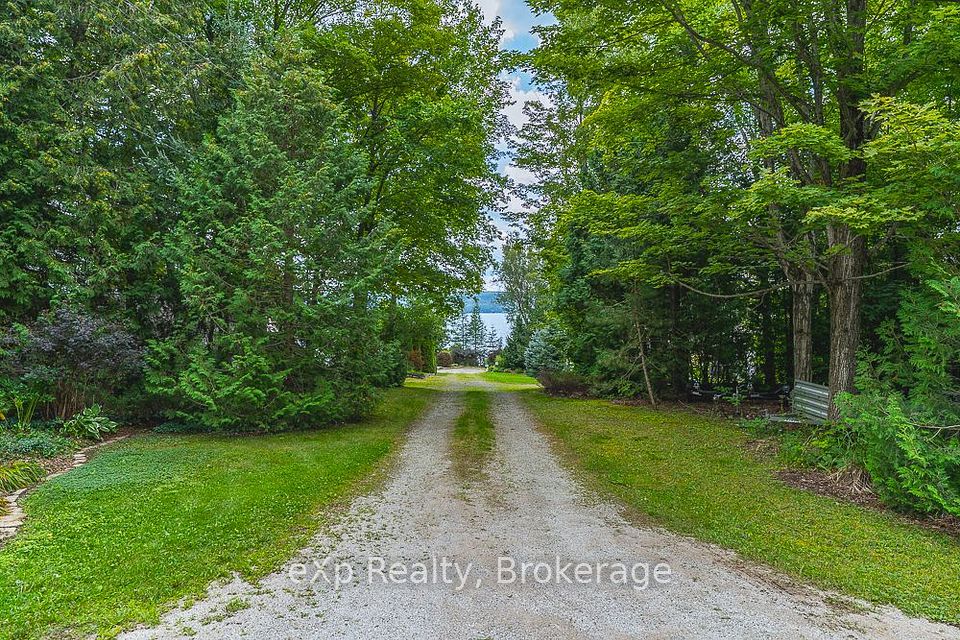 1 1st Avenue, South Bruce Peninsula, On N0h 2t0