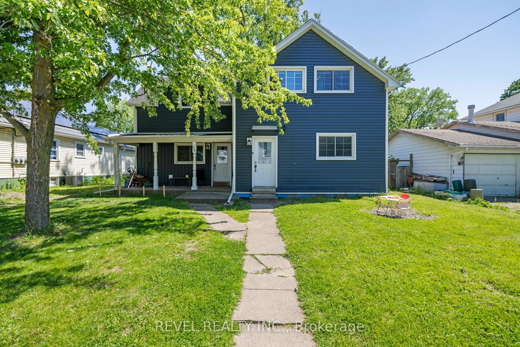 54 Chestnut Street E, St. Catharines, On L2t 1h1