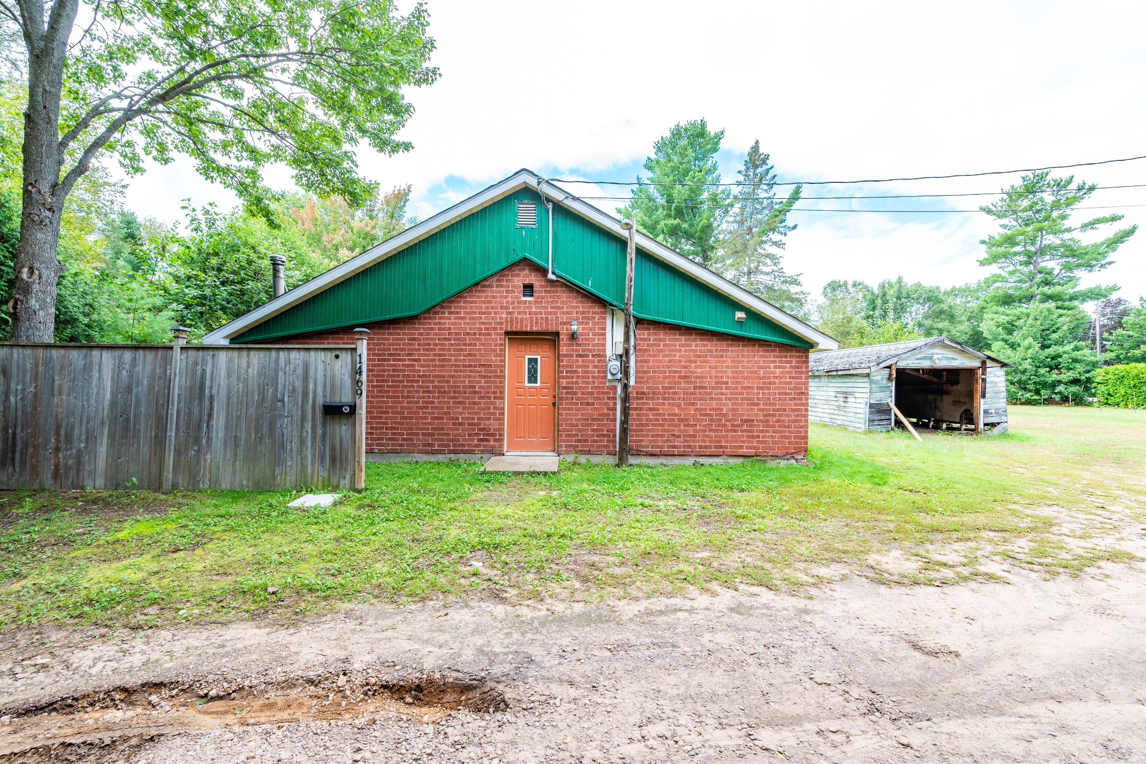 1469 Victoria Street, Petawawa, On K8h 2g2