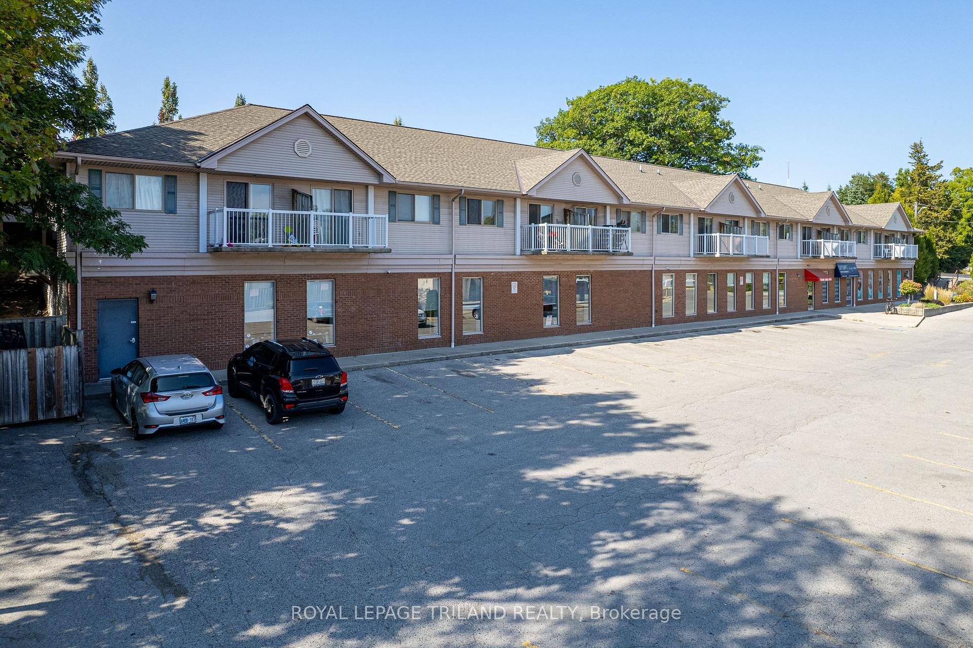 37 Ontario Street N 1, Lambton Shores, On N0m 1t0