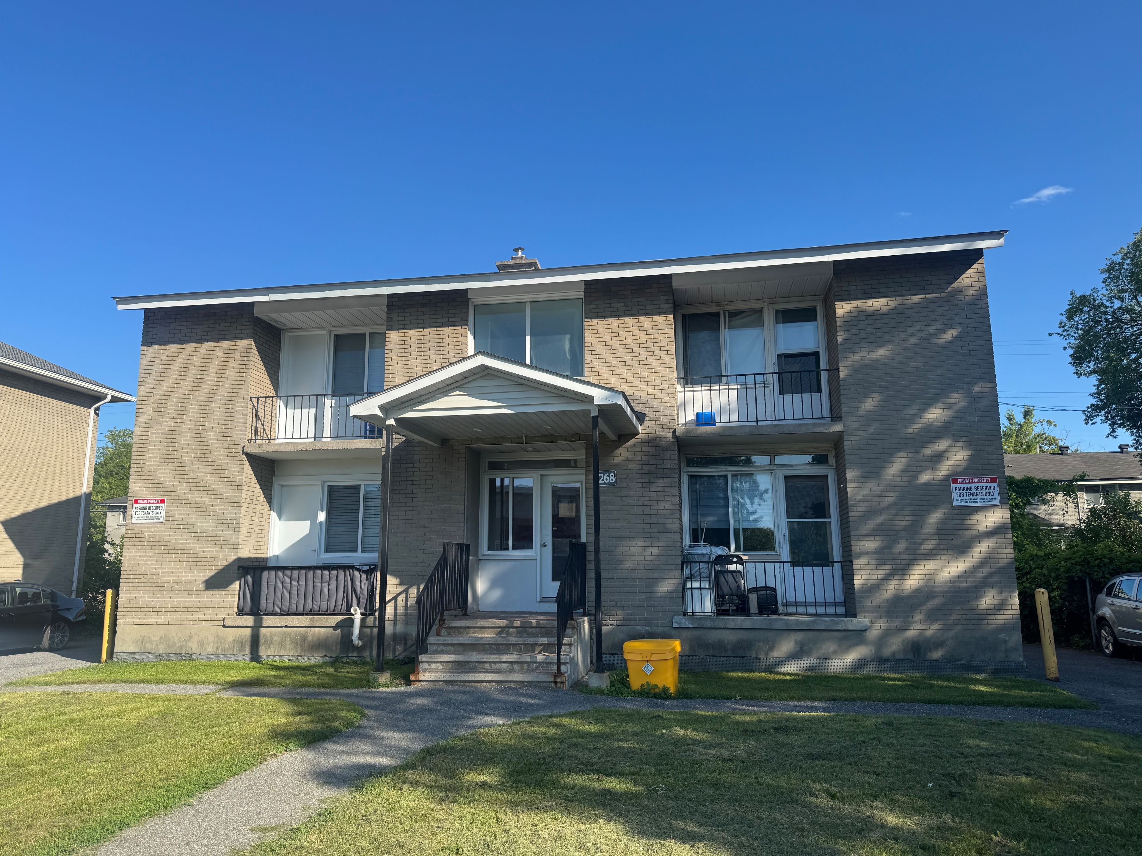 1268 Emperor Avenue 1, Carlington - Central Park, On K1z 8c5