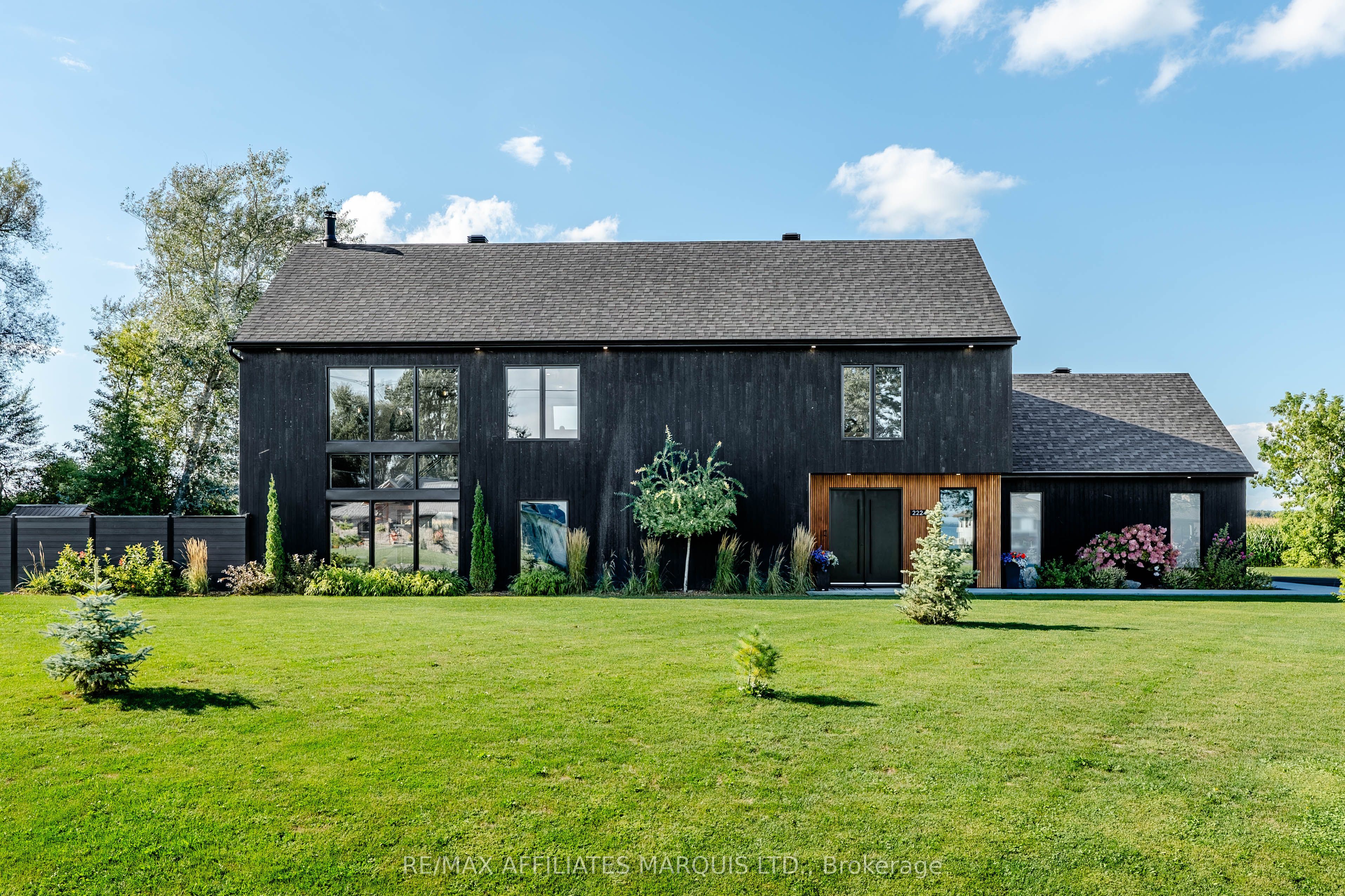 22243 Old Highway 2 Road, South Glengarry, On K0c 1e0
