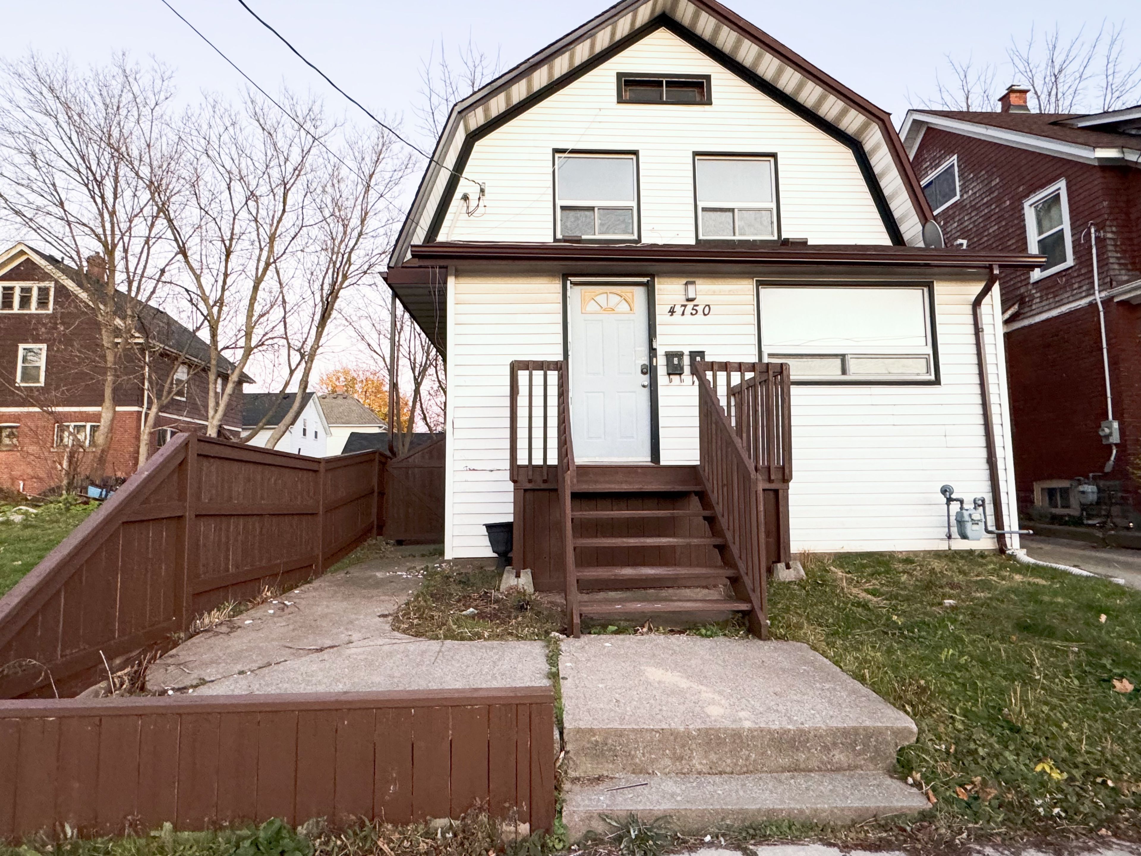 4750 Saint Lawrence Avenue Main, Niagara Falls, On L2e 3x9