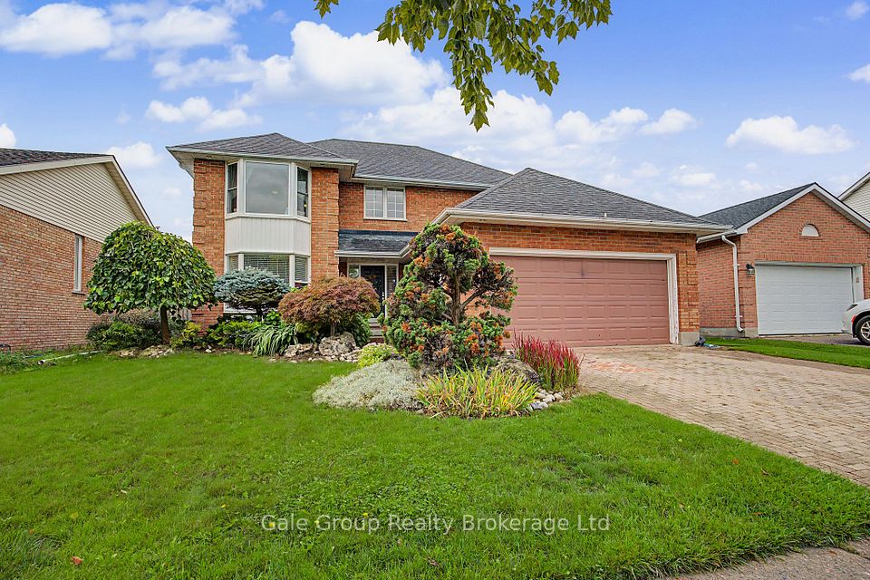 15 Ortona Street, Woodstock, On N4t 1m7