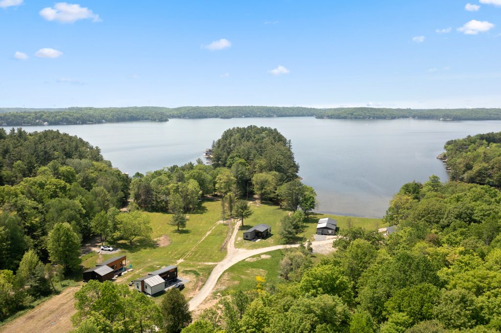 1366 Rosseau Lake Rd 2, Muskoka Lakes, On P0b 1j0