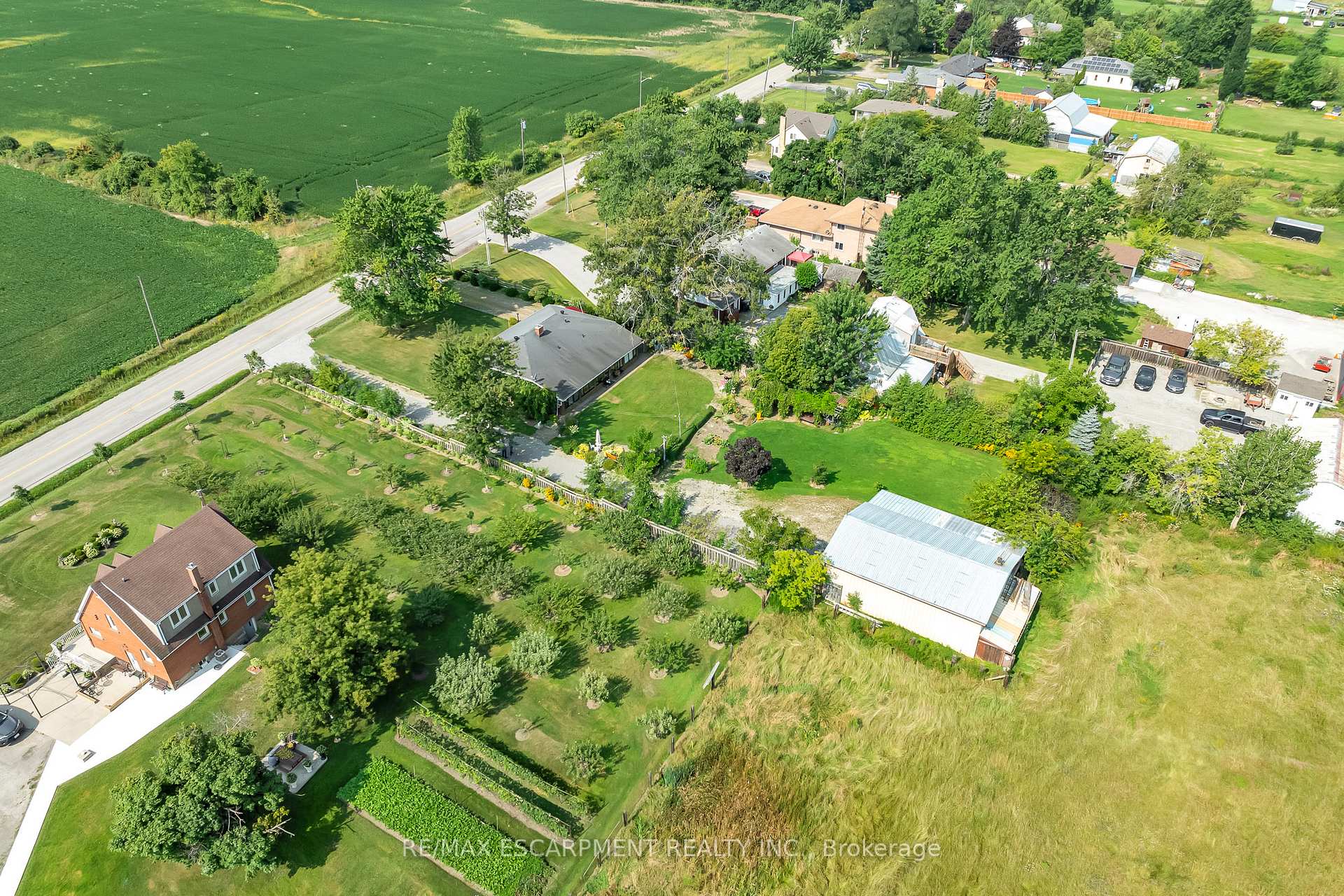 609 Green Mountain Road E, Hamilton, On L8j 2z7