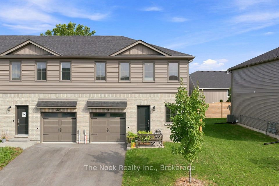 30 Campbell Crescent, Prince Edward County, On K0k 2t0